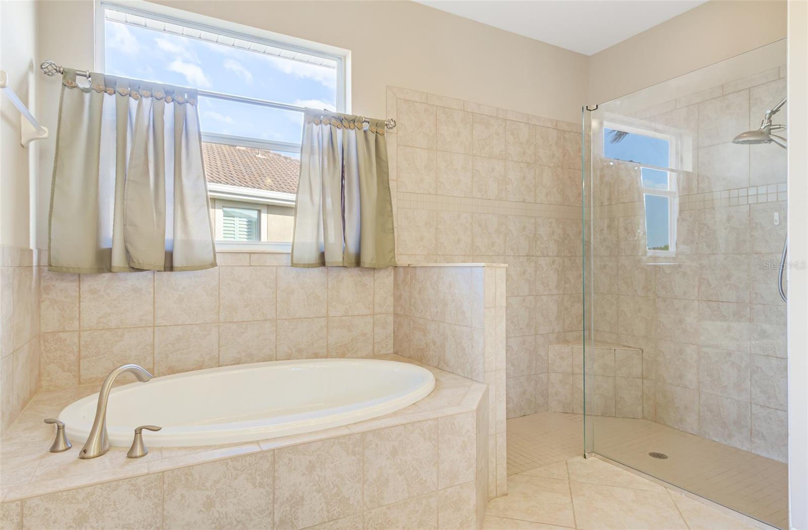 7486 TALON BAY DR — photo 21