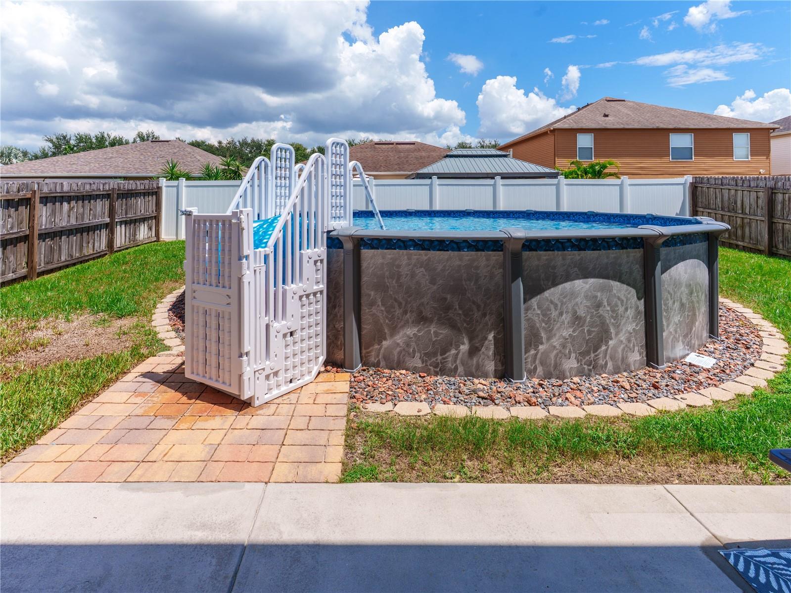 2722 HEATHGATE WAY — photo 32