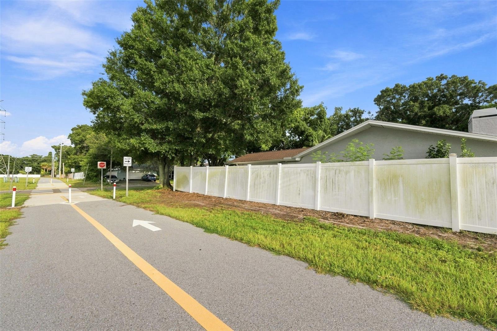 3276 FOX HILL DR — photo 44