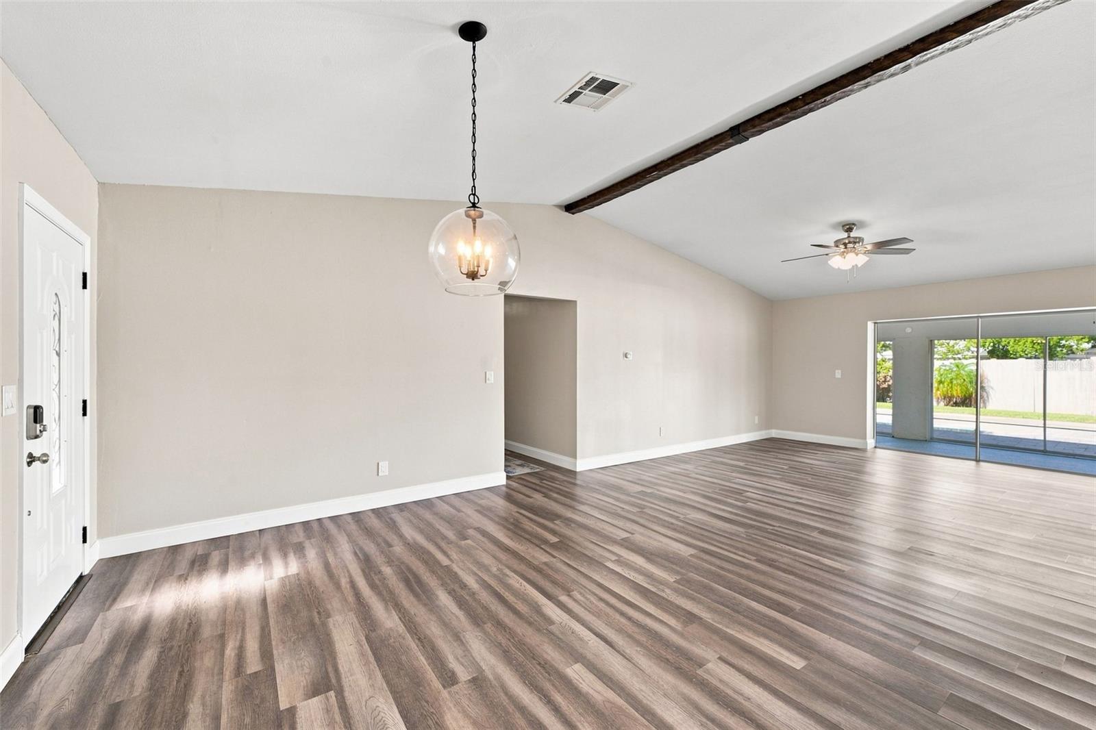 3276 FOX HILL DR — photo 16