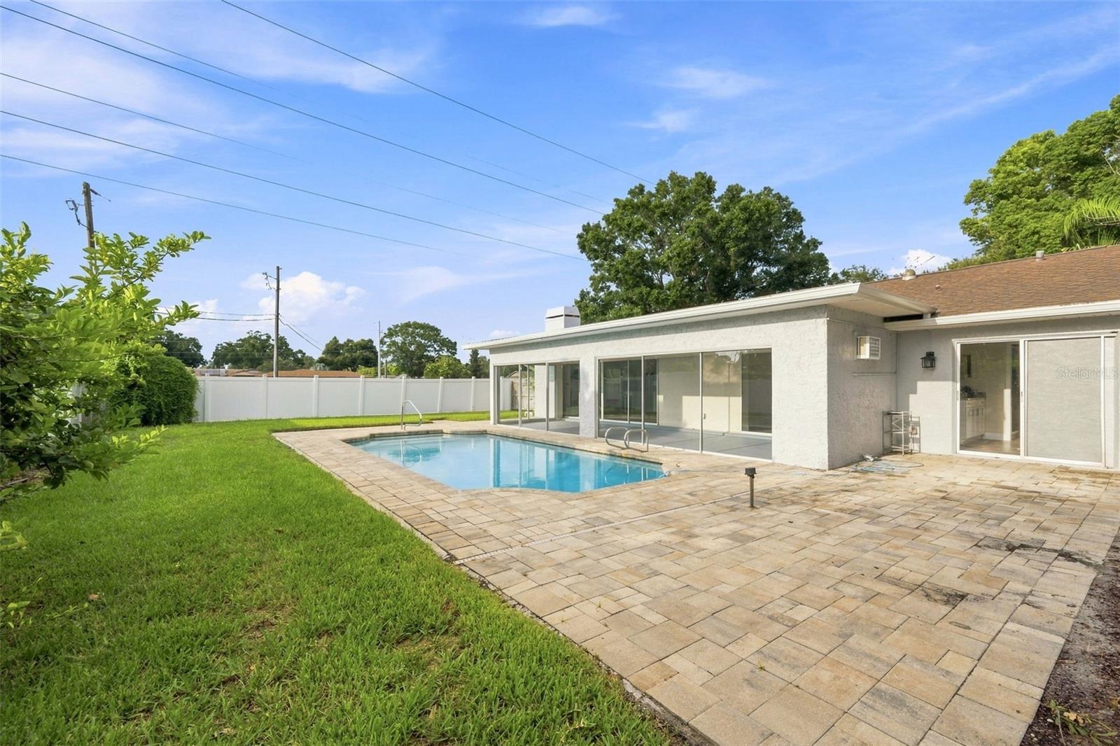 3276 FOX HILL DR — photo 40