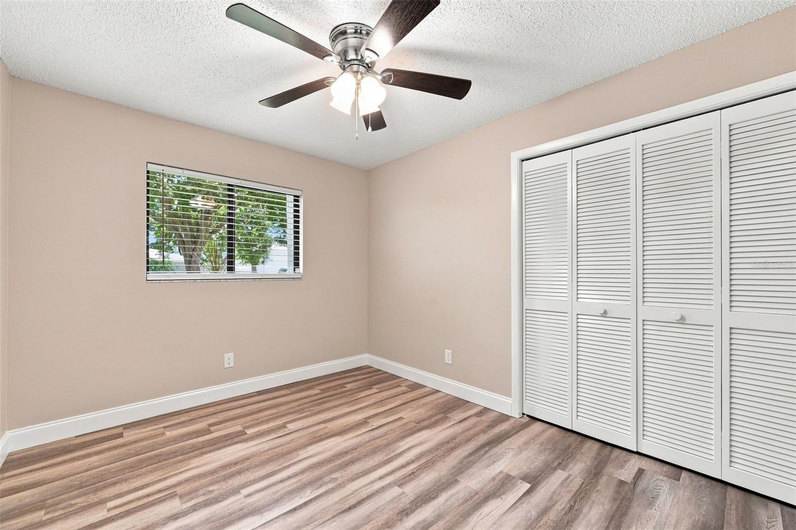 3276 FOX HILL DR — photo 31