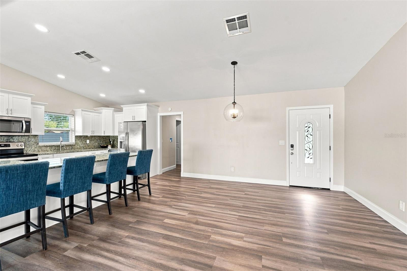 3276 FOX HILL DR — photo 14