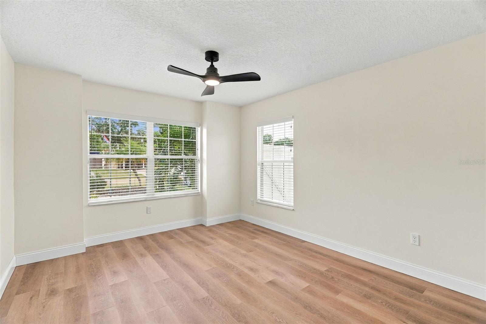 625 FOLSOM ST S — photo 28