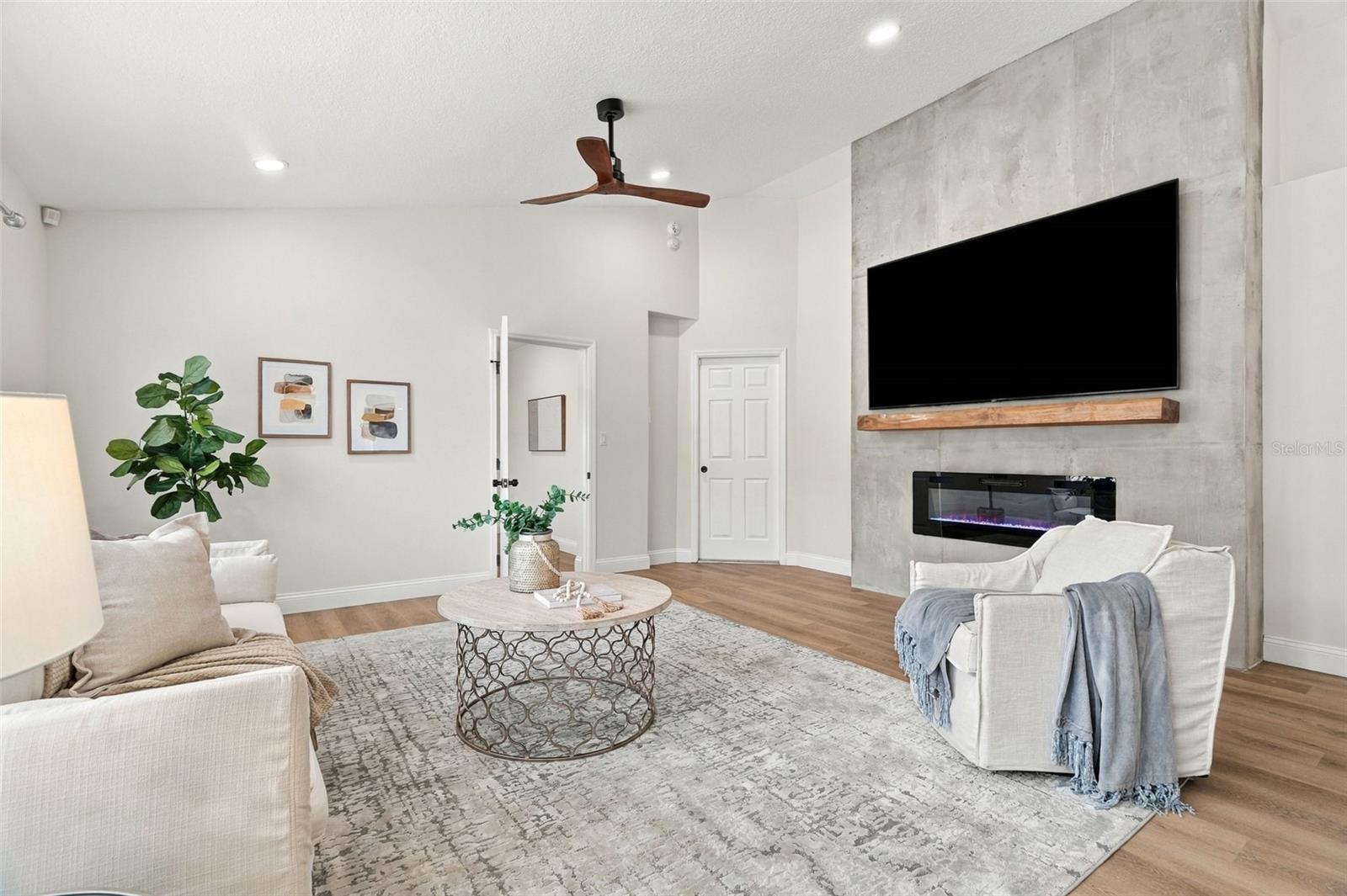 625 FOLSOM ST S — photo 13