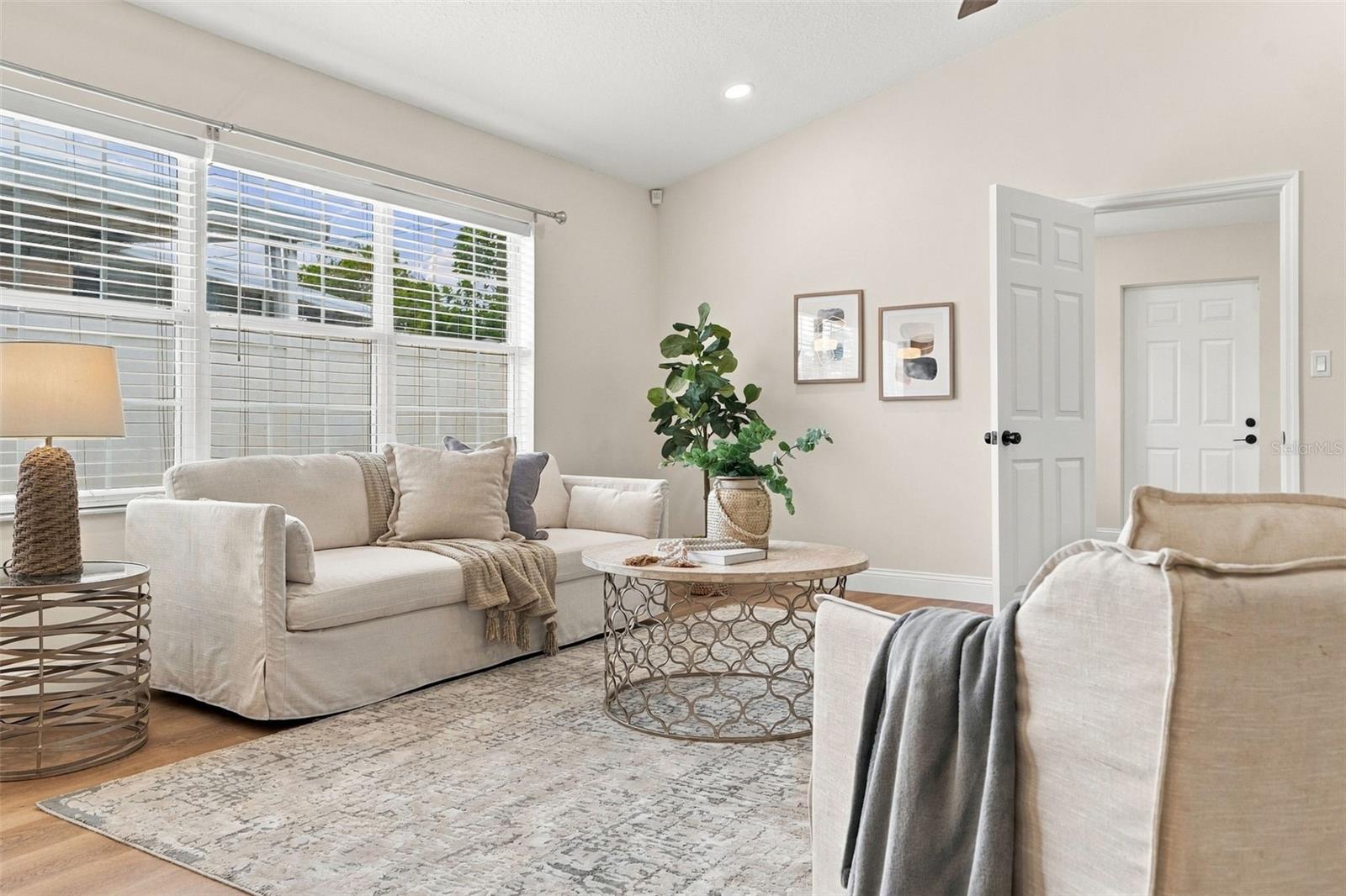 625 FOLSOM ST S — photo 15