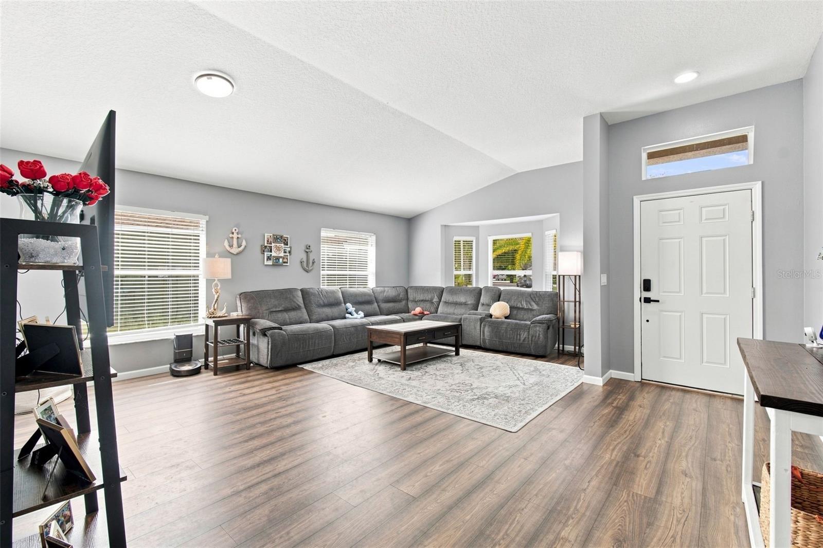 9710 WHITE BARN WAY — photo 6
