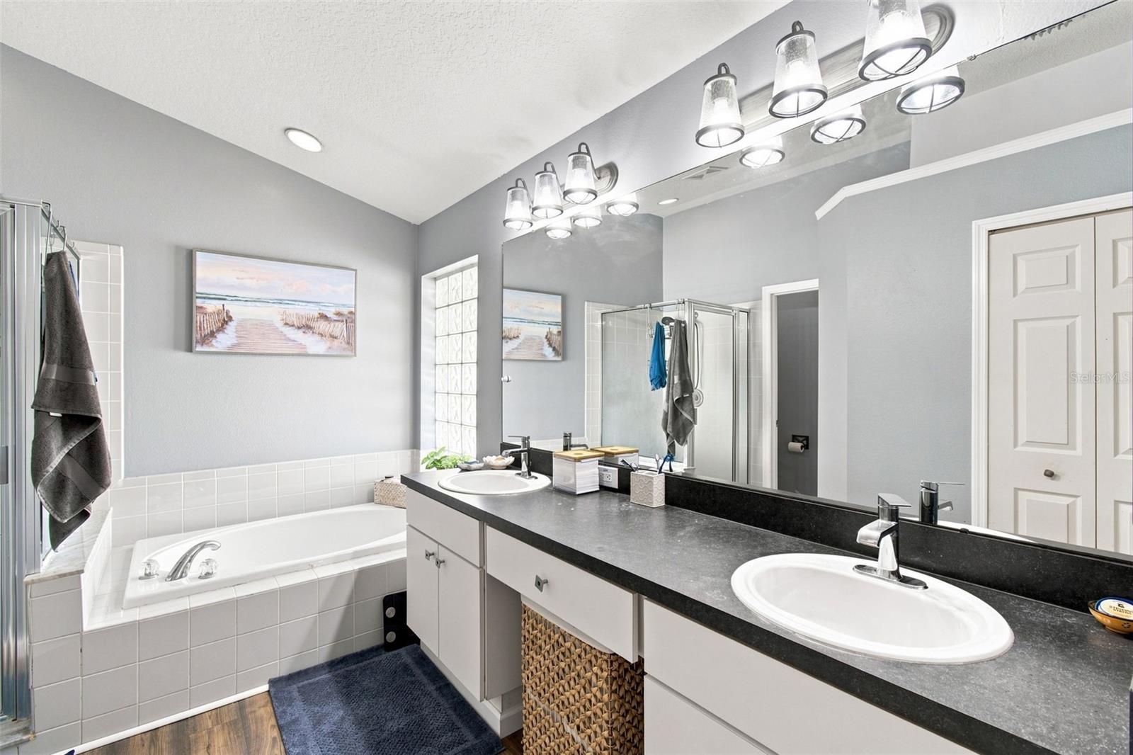 9710 WHITE BARN WAY — photo 35