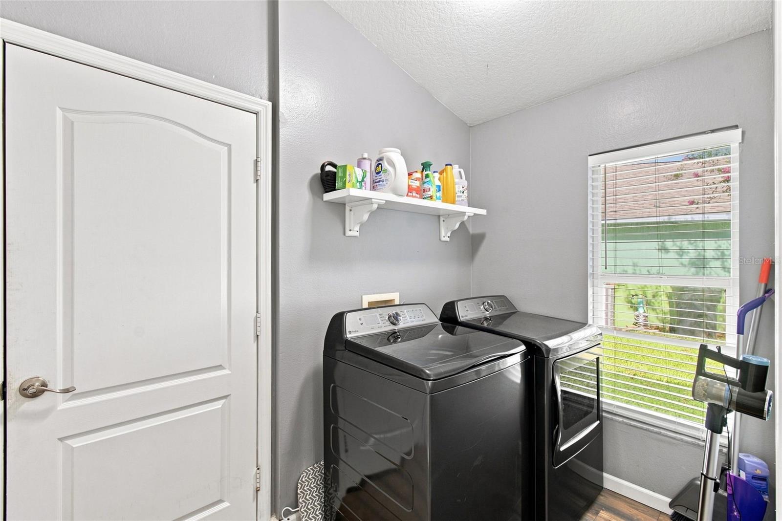 9710 WHITE BARN WAY — photo 19