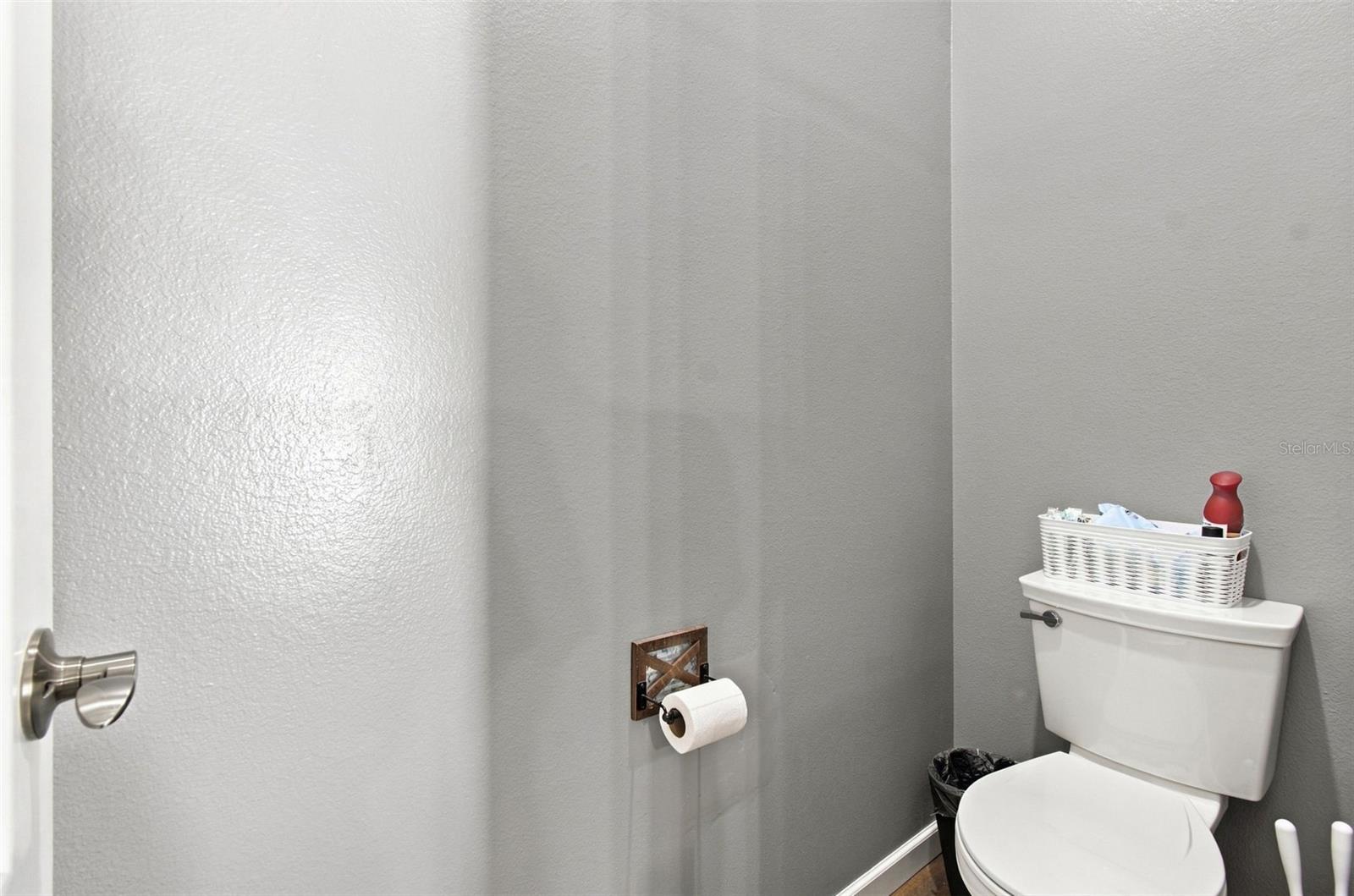 9710 WHITE BARN WAY — photo 37
