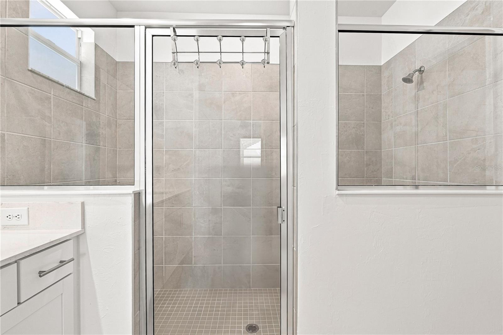 11330 BURGUNDY DR — photo 24