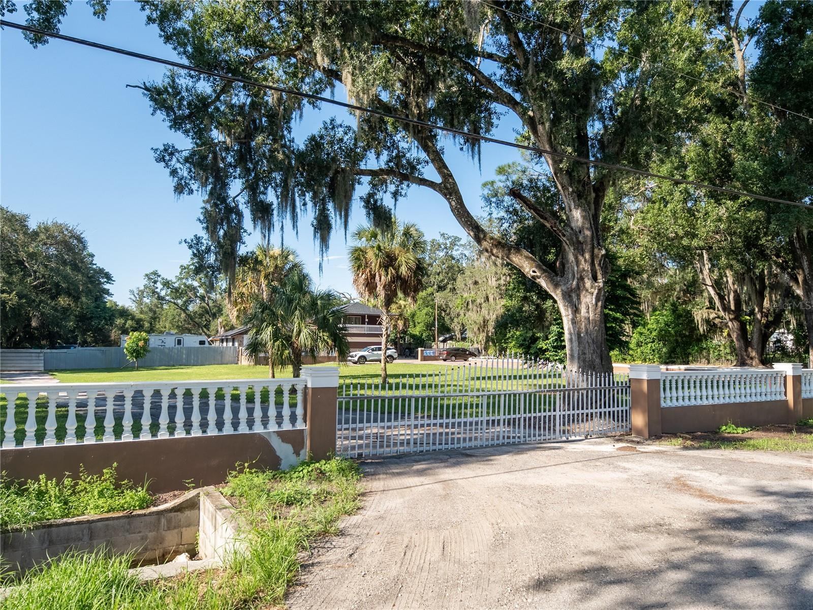 9613 SIX MILE CREEK RD — photo 5
