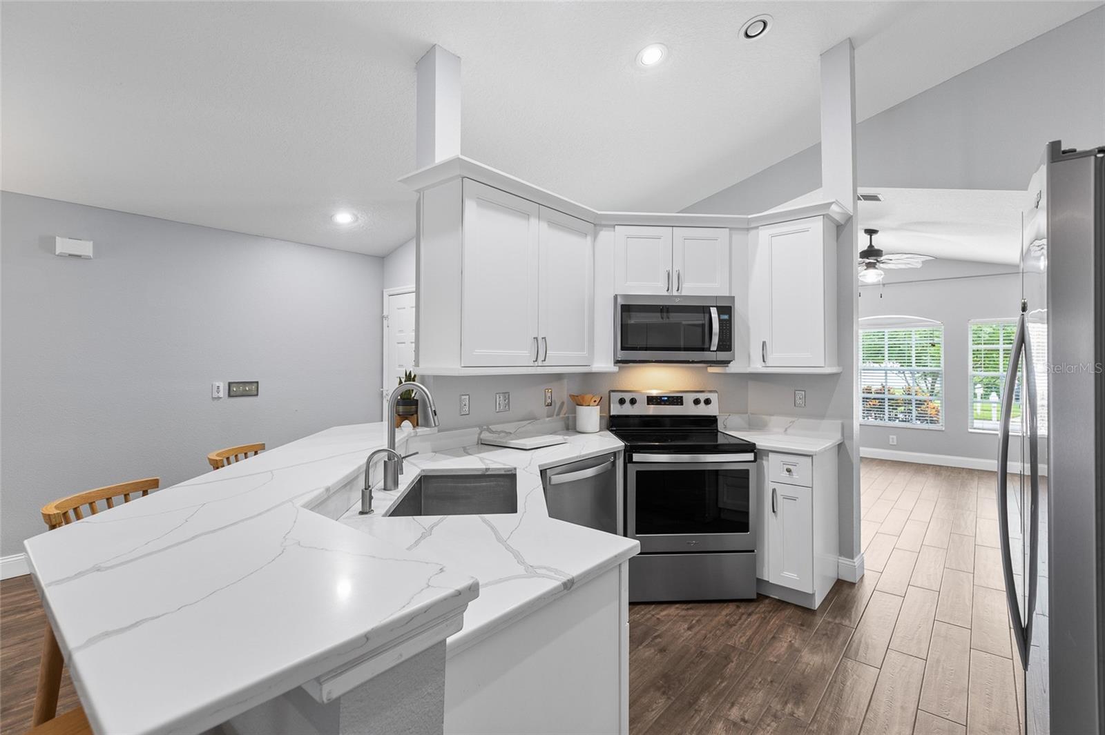 1702 MEADOW OAK LN — photo 11