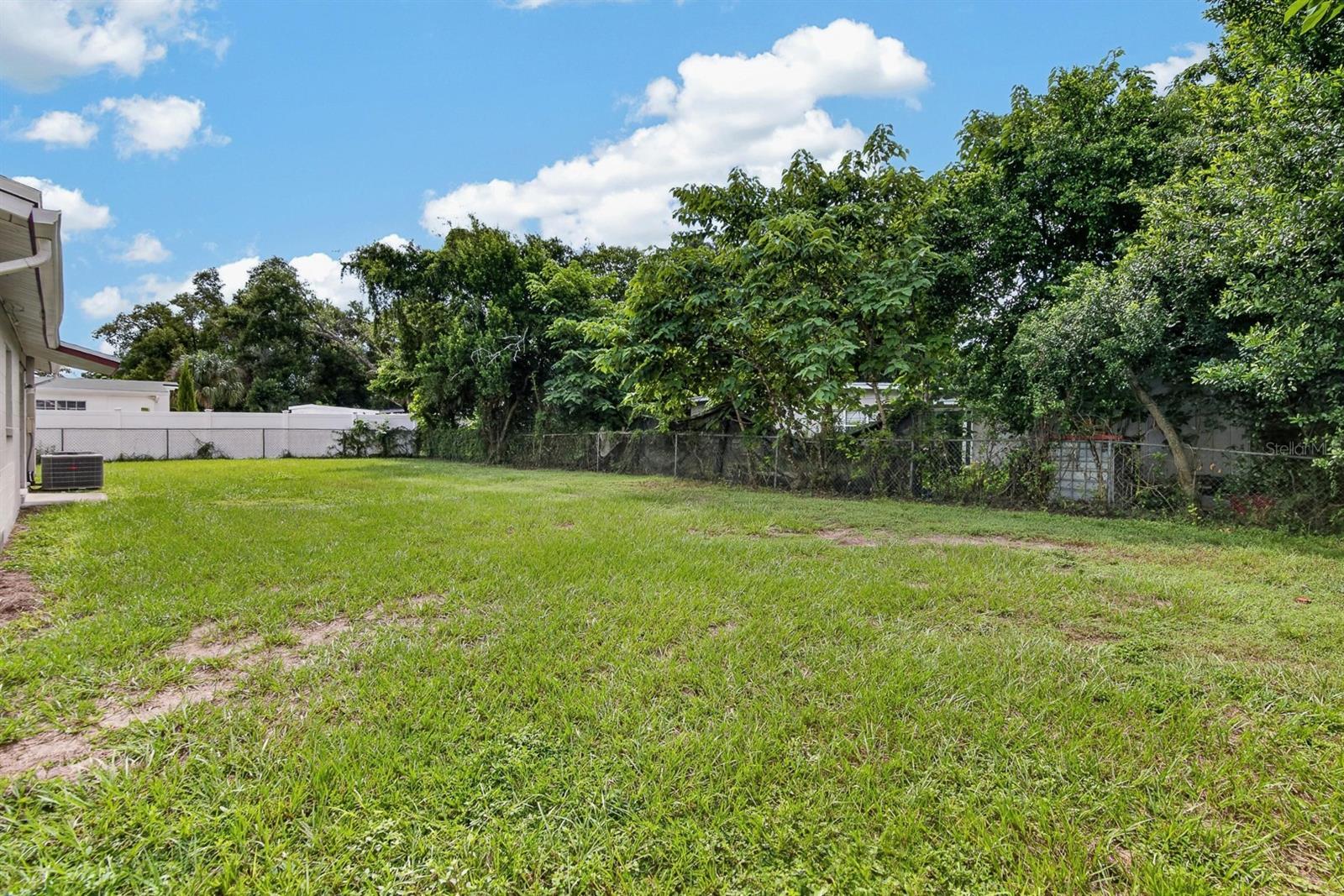 403 ALMA DR — photo 46