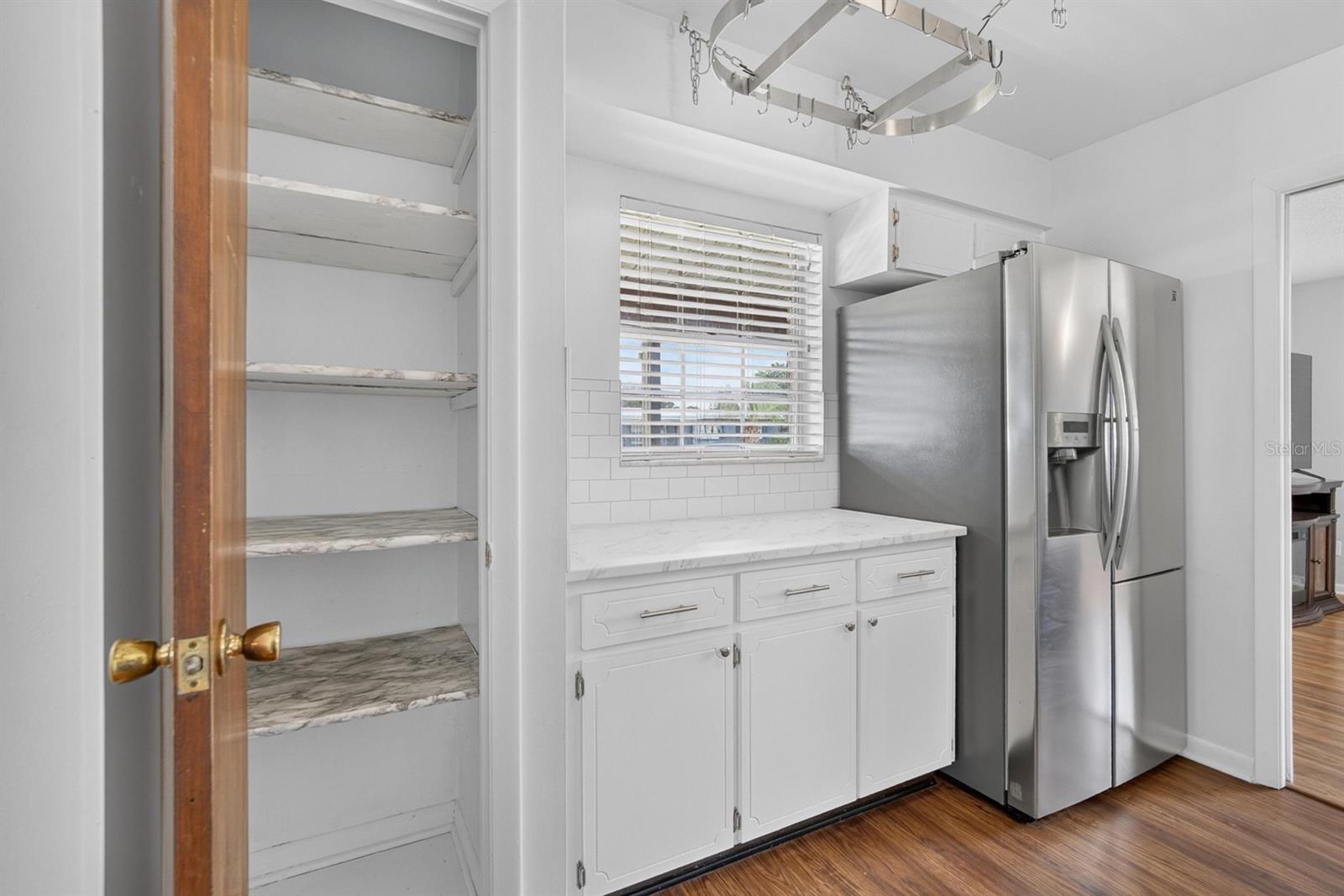 403 ALMA DR — photo 12