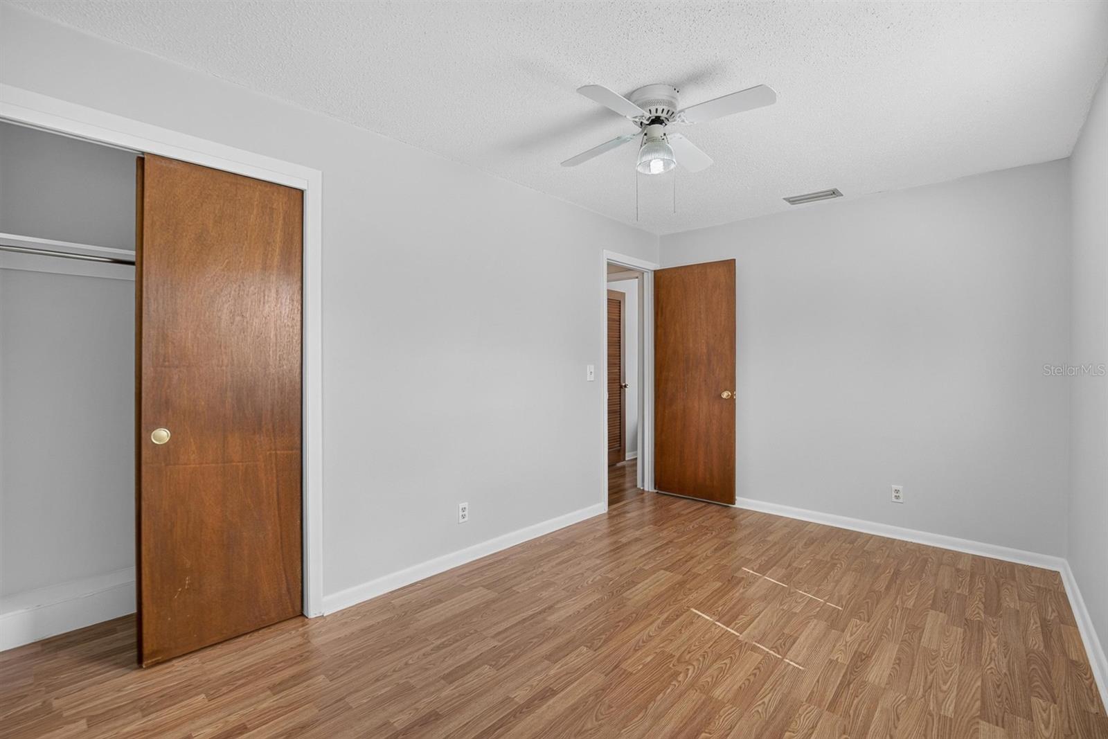 403 ALMA DR — photo 27