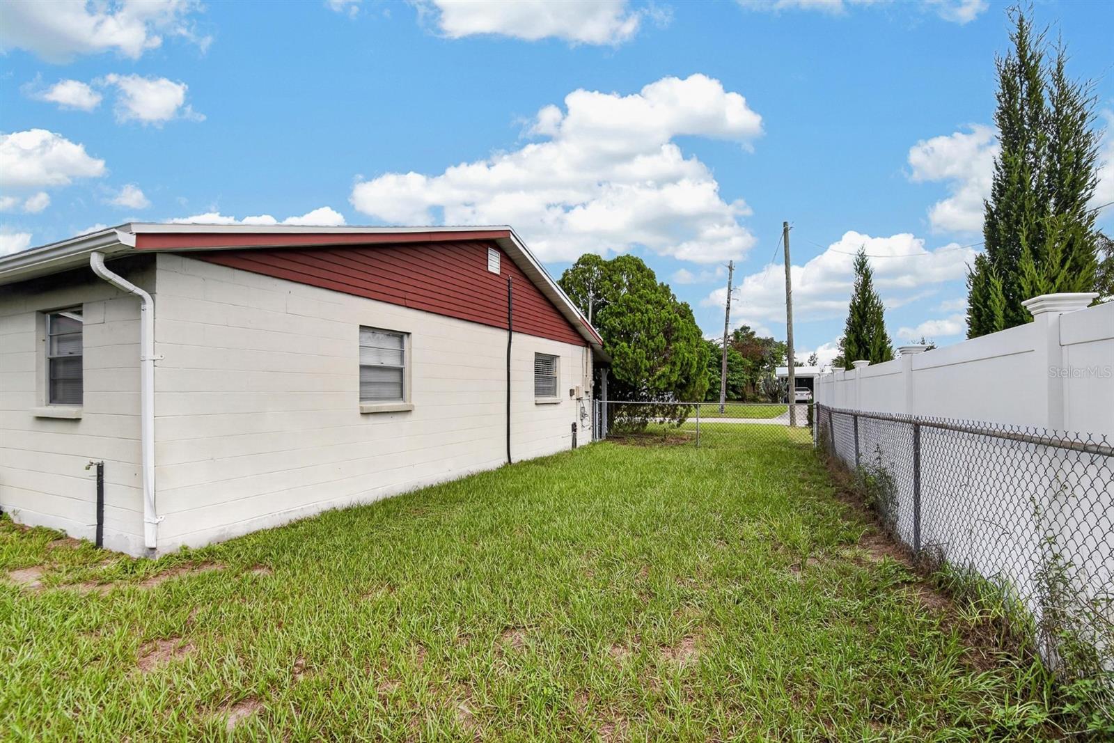 403 ALMA DR — photo 42