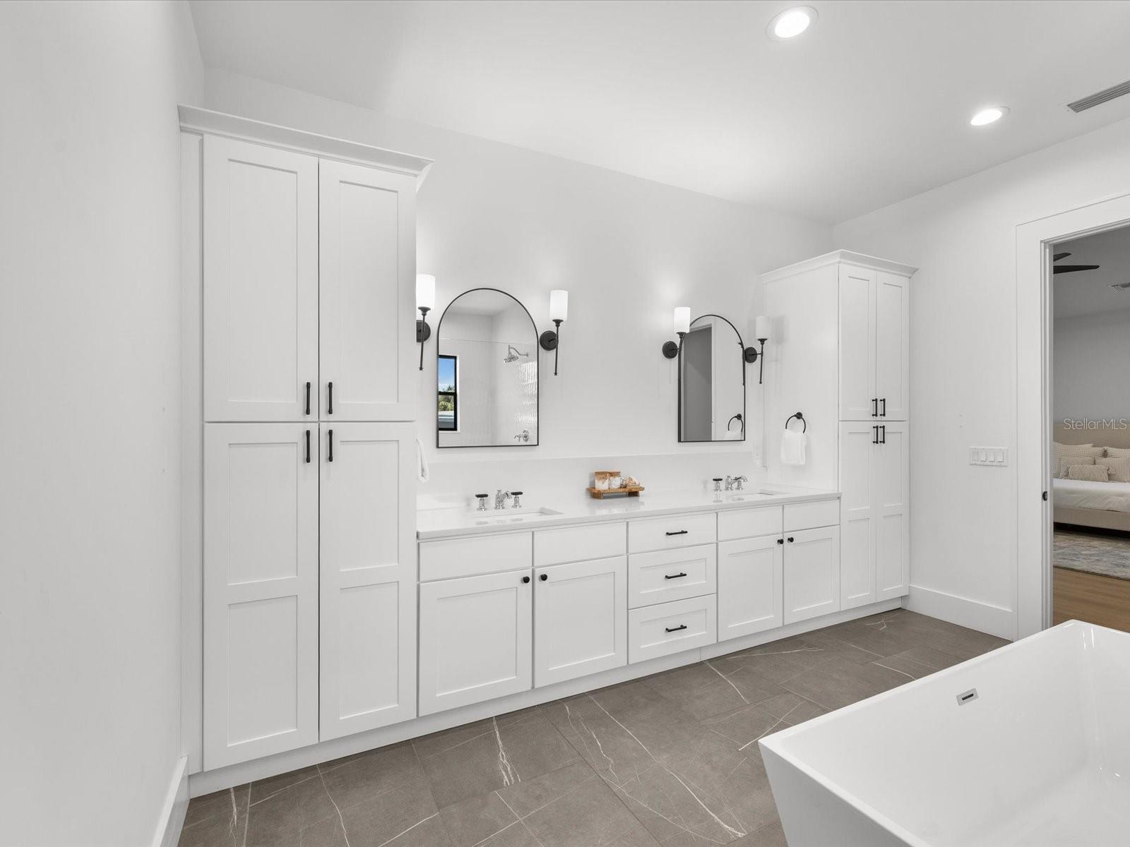 2123 S CORTEZ AVE — photo 42