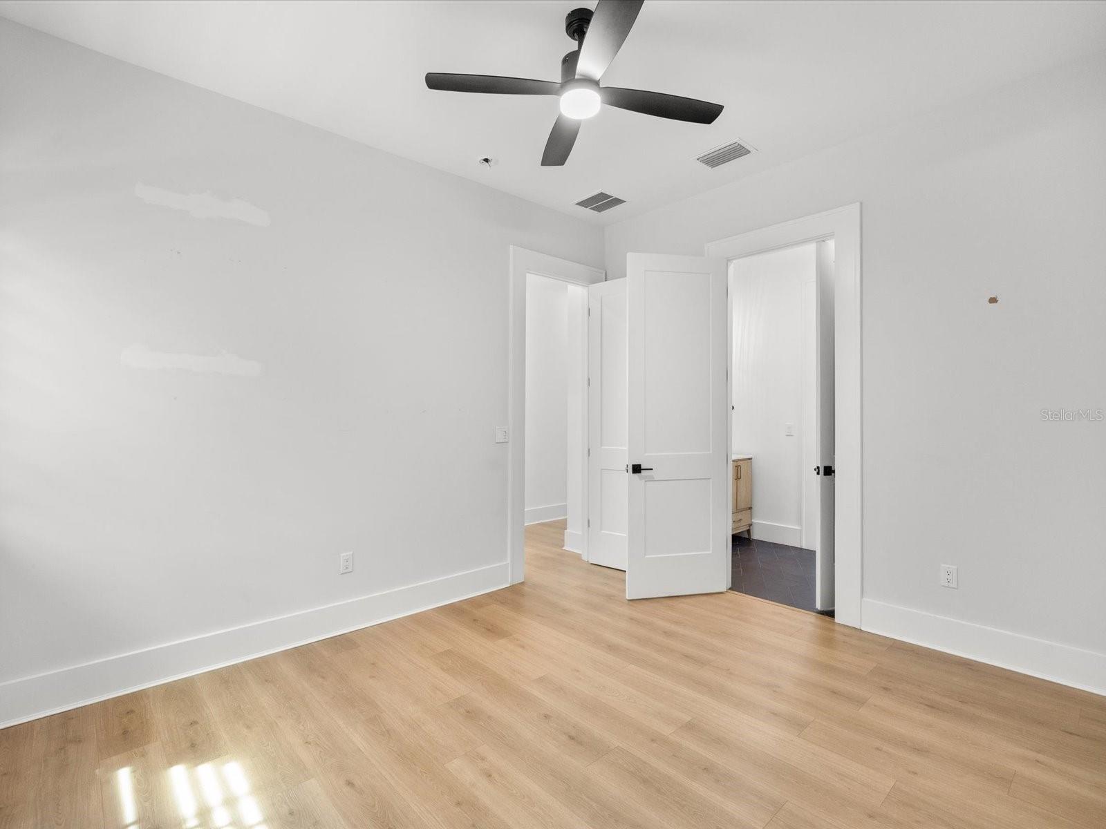 2123 S CORTEZ AVE — photo 49