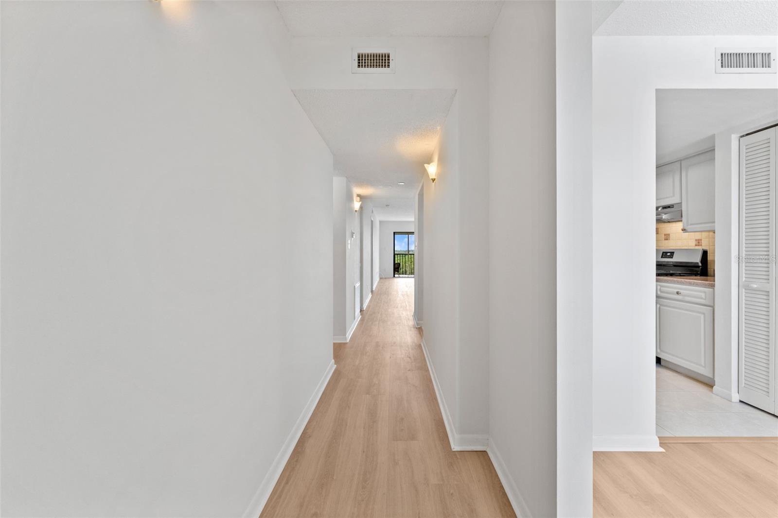 5400 PARK ST N #511 — photo 2