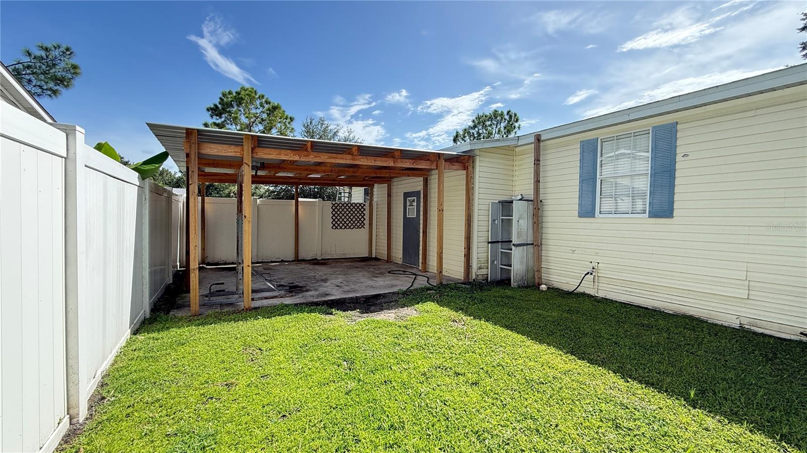 10404 BRUSSELS DR — photo 10