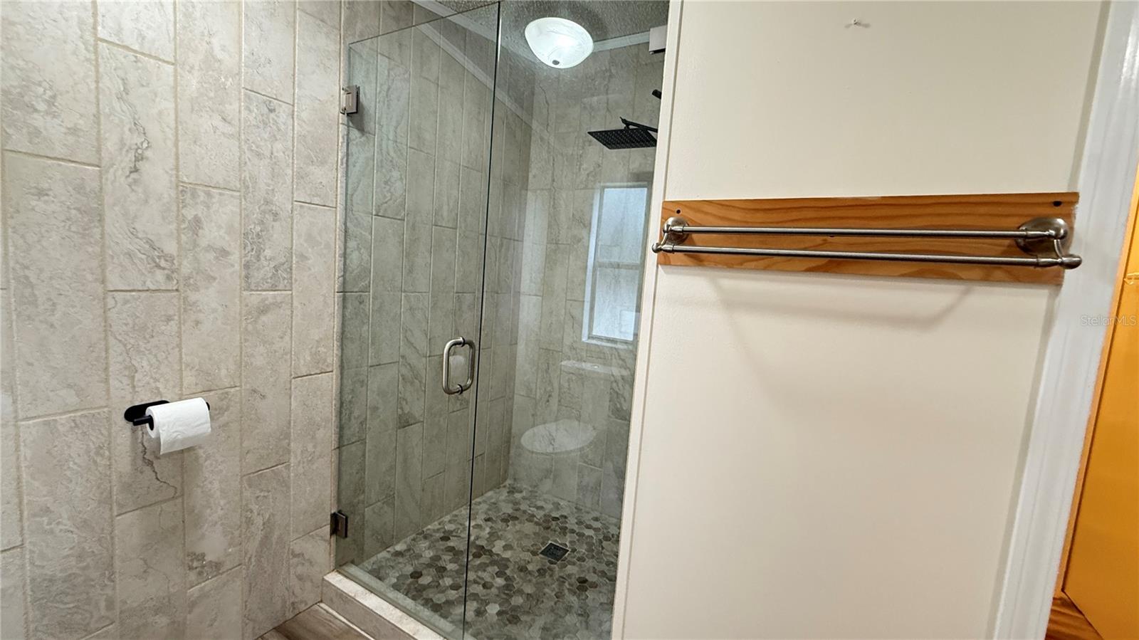 10404 BRUSSELS DR — photo 15