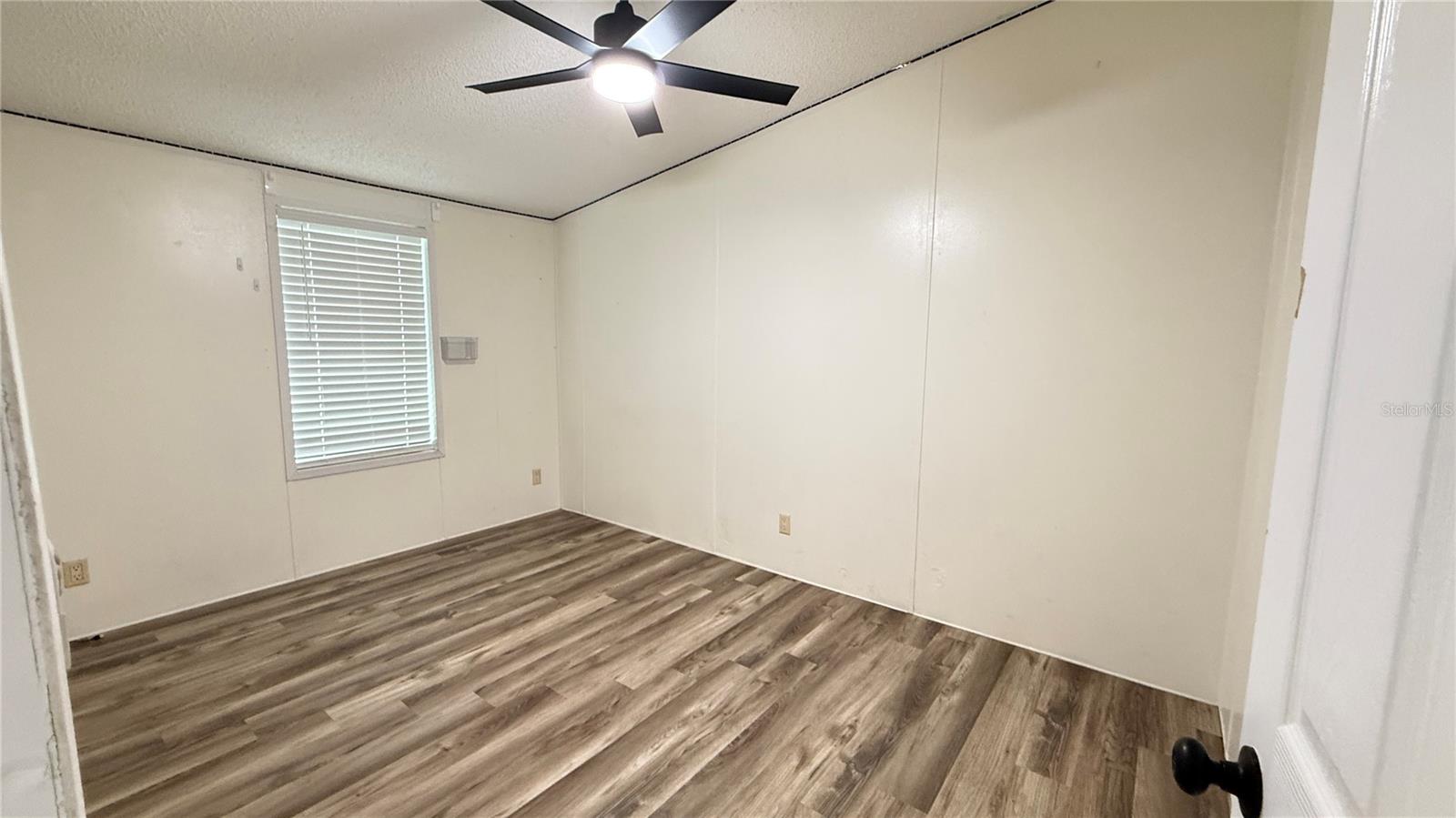 10404 BRUSSELS DR — photo 36