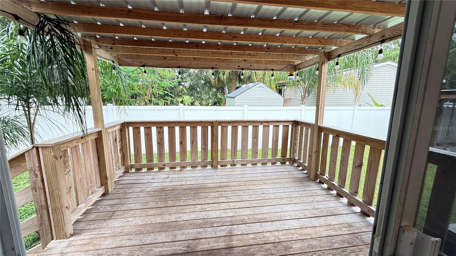 10404 BRUSSELS DR — photo 17