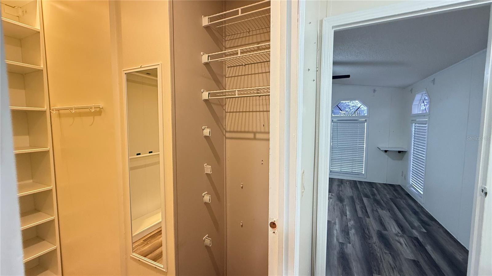 10404 BRUSSELS DR — photo 24