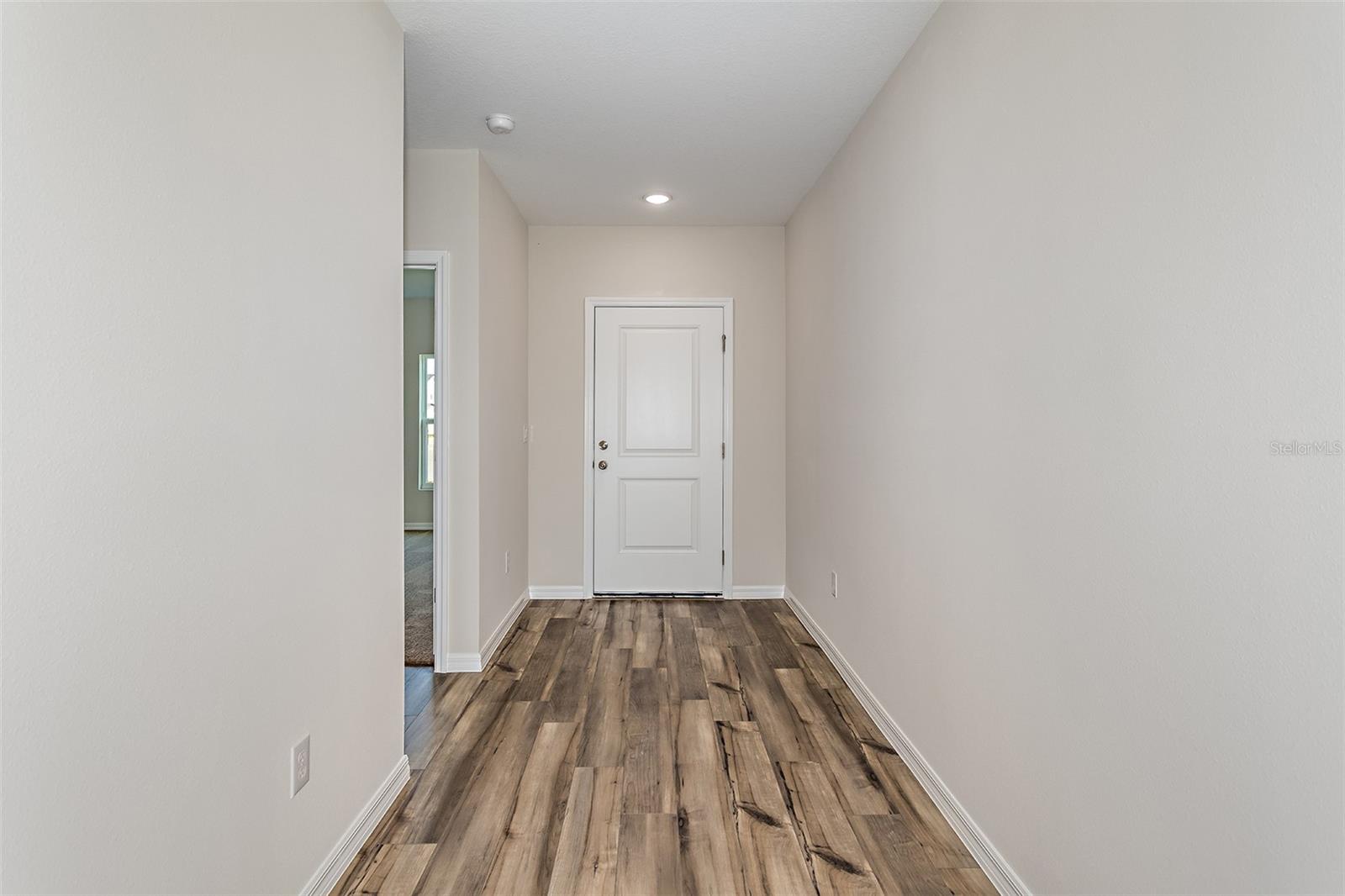 36715 THORNHEDGE DR — photo 22