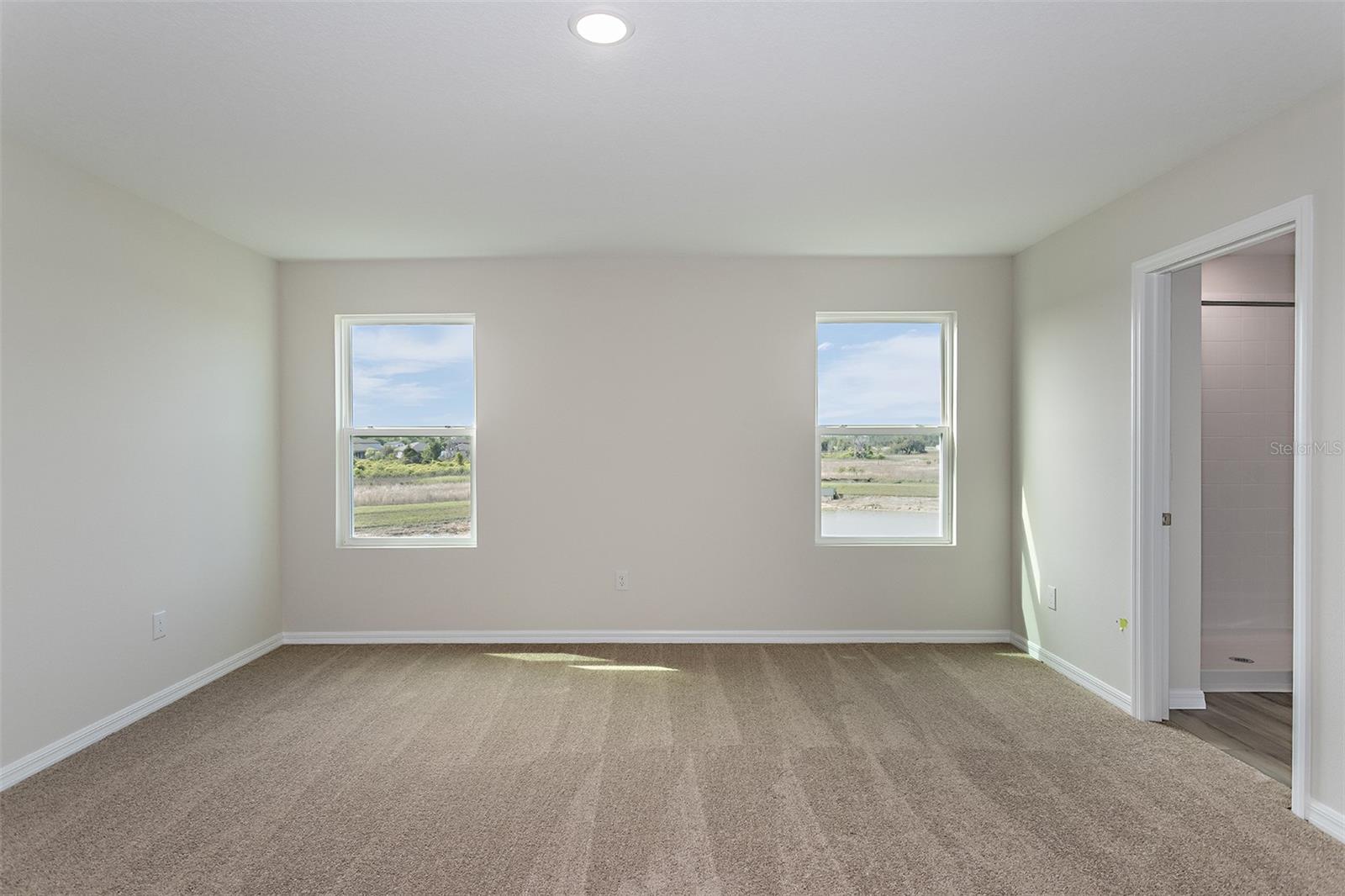36715 THORNHEDGE DR — photo 4