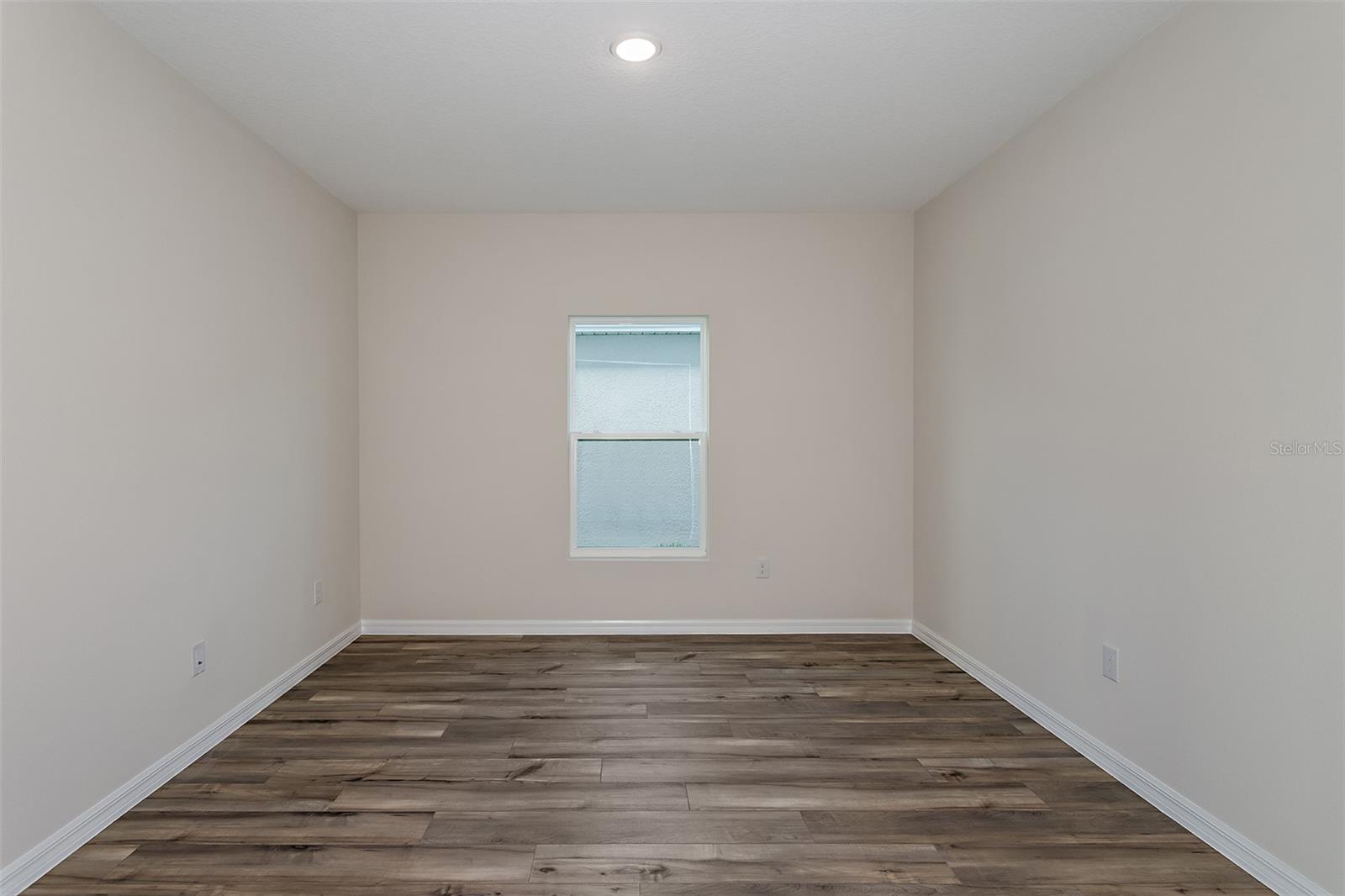 36715 THORNHEDGE DR — photo 20