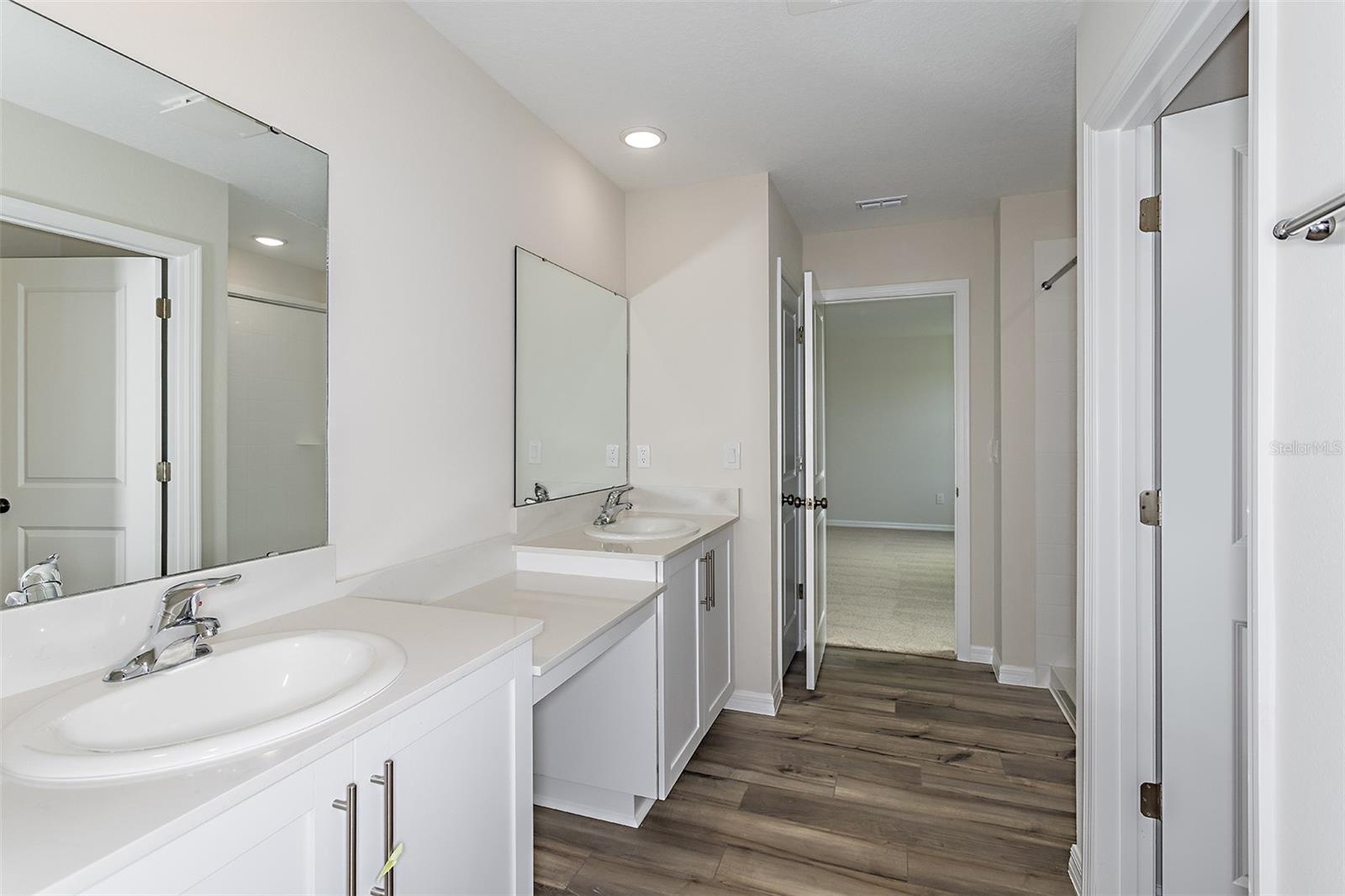 36715 THORNHEDGE DR — photo 5