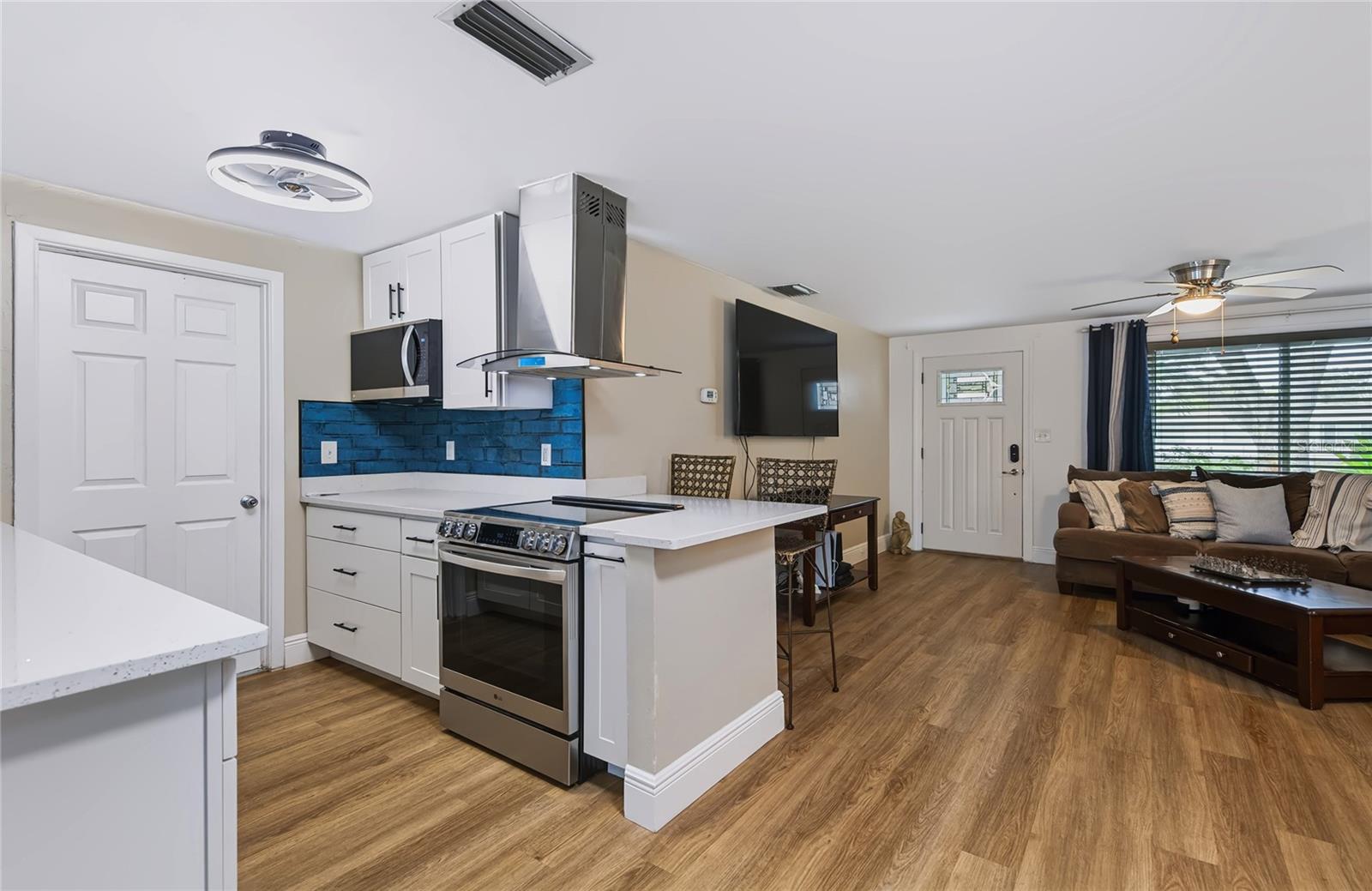 9029 LEISURE LN N — photo 11