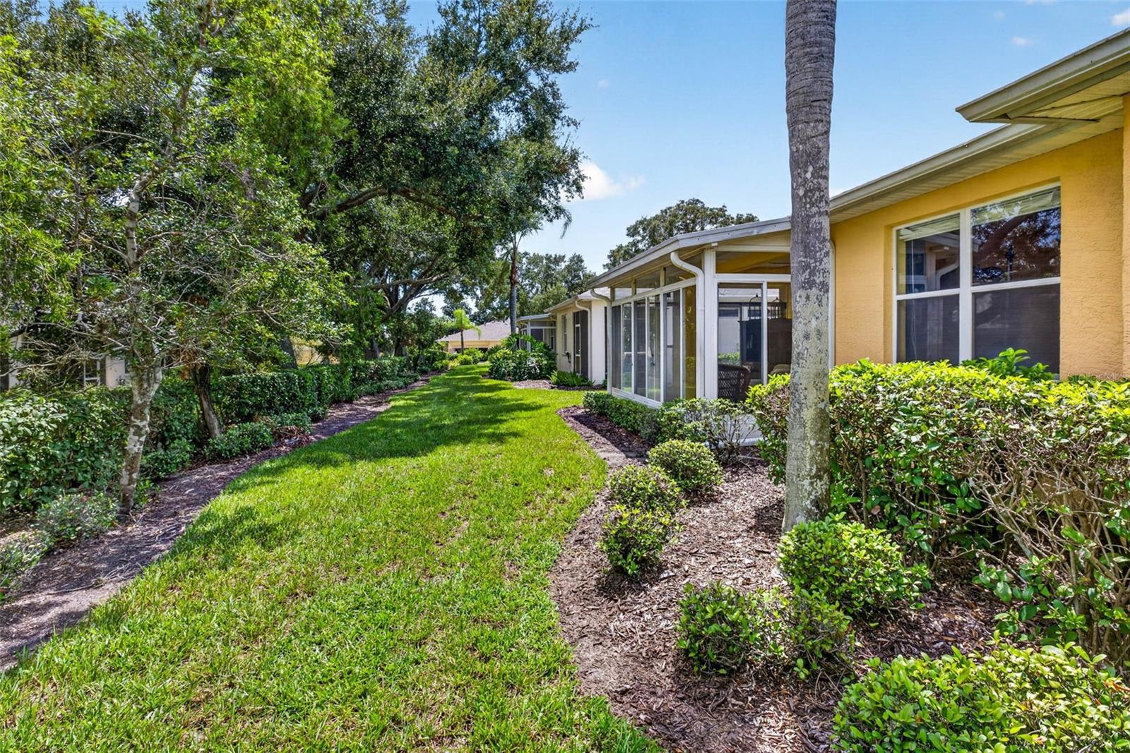 1322 FAIRWAY GREENS DR #69 — photo 32