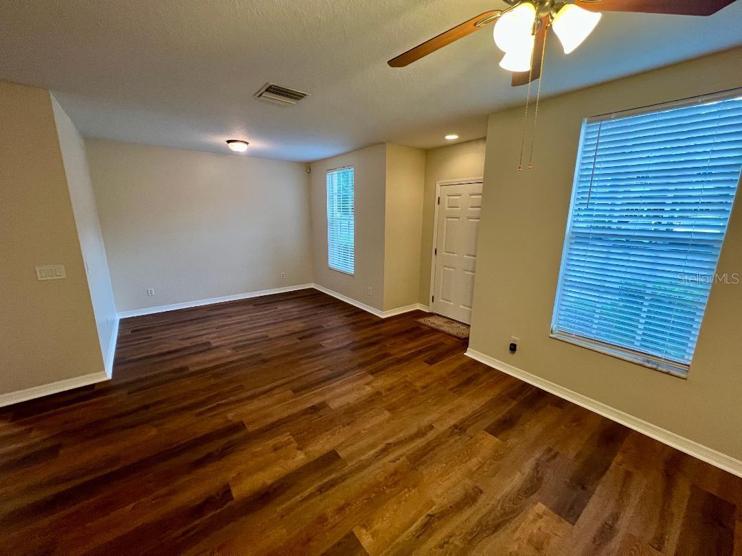 30202 SWINFORD LN — photo 11
