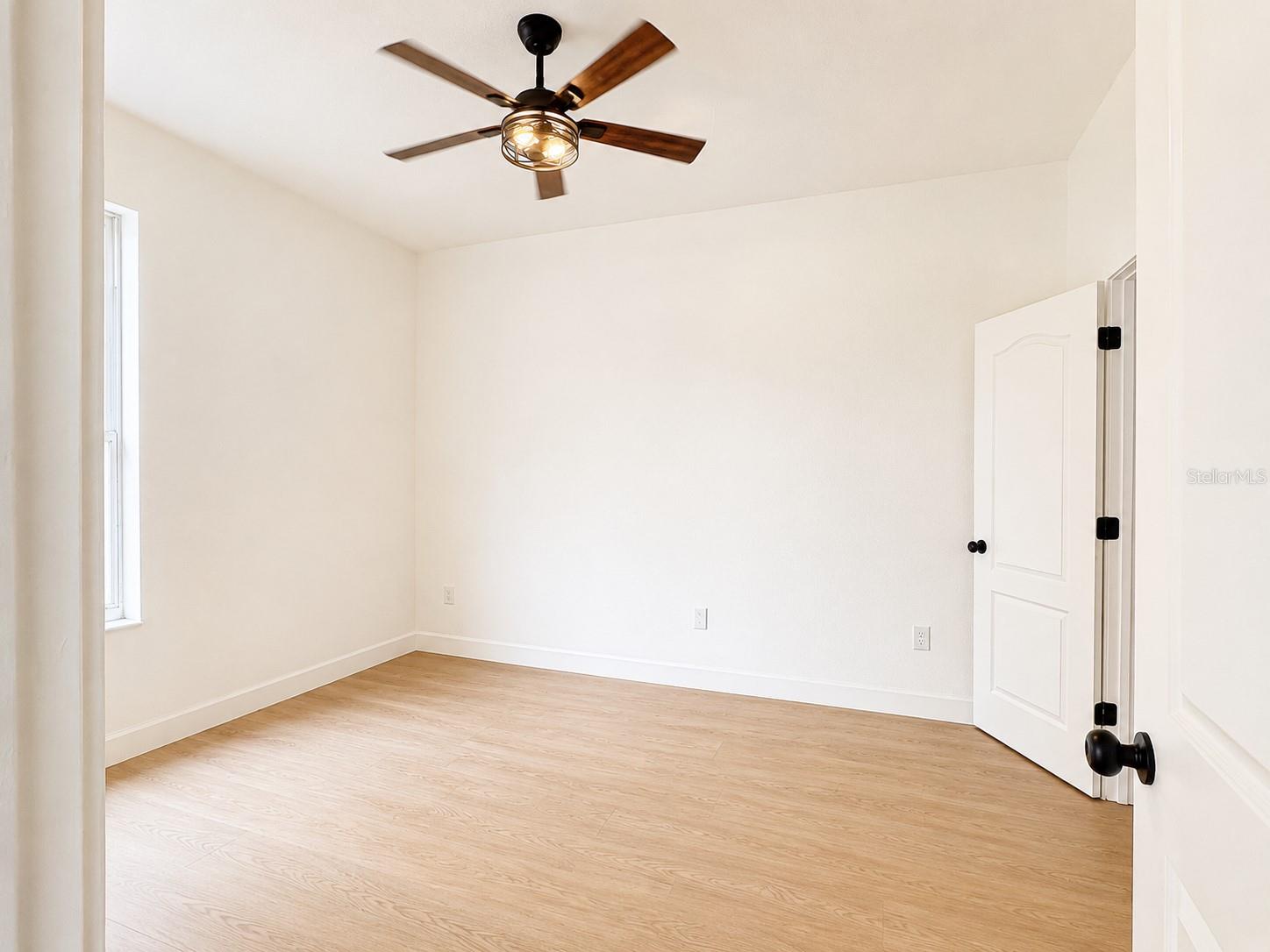 2532 BELLWOOD DR — photo 31