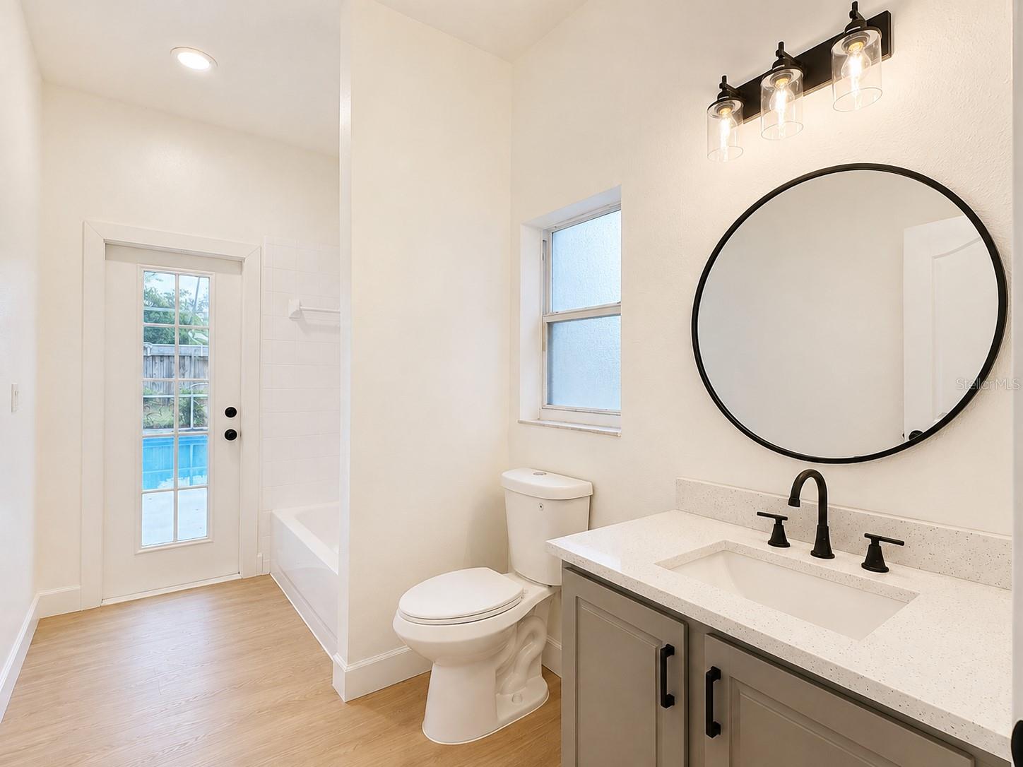 2532 BELLWOOD DR — photo 33