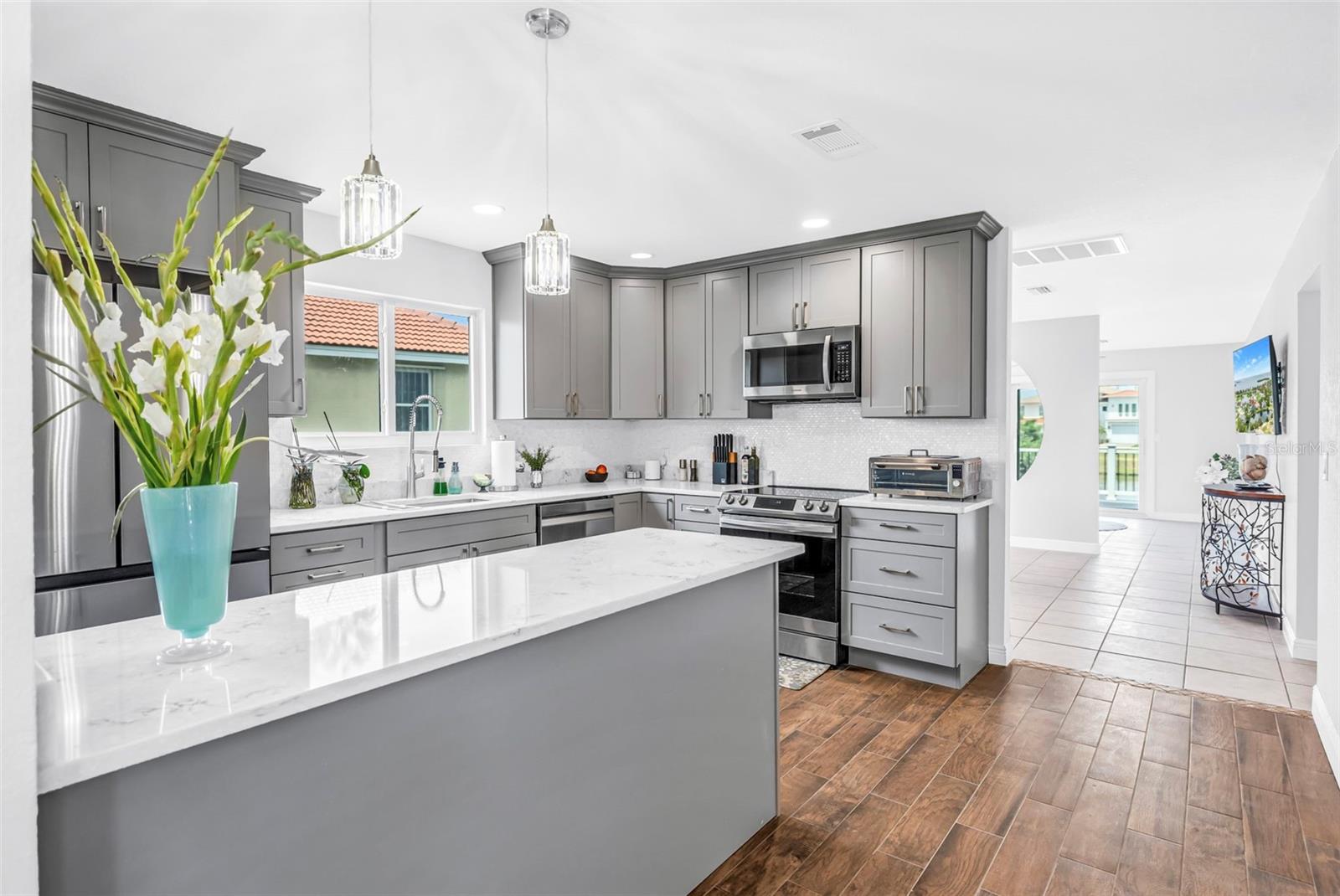 2111 HARBOUR WATCH DR — photo 9