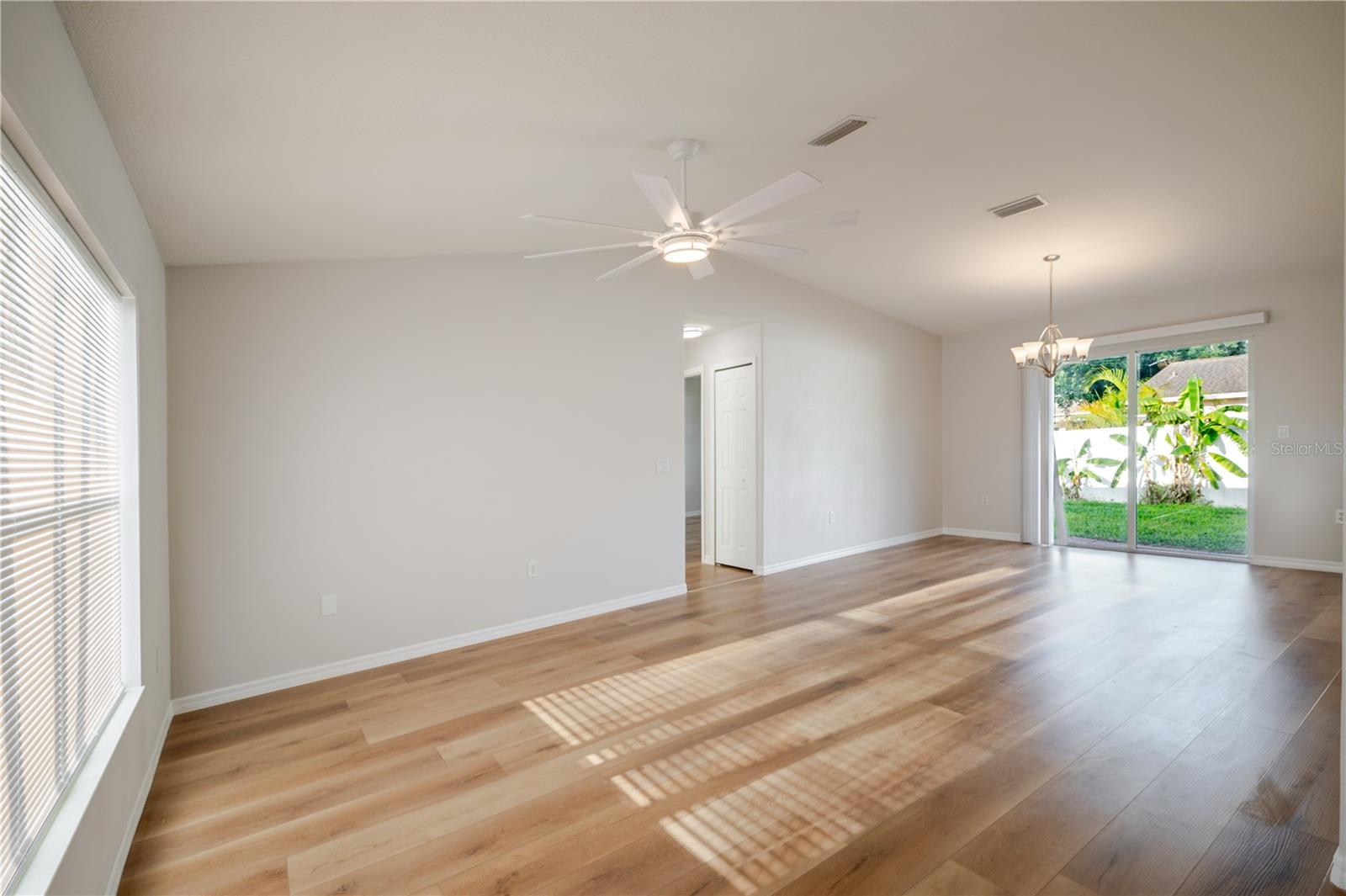 3147 LOBELIA RD — photo 5