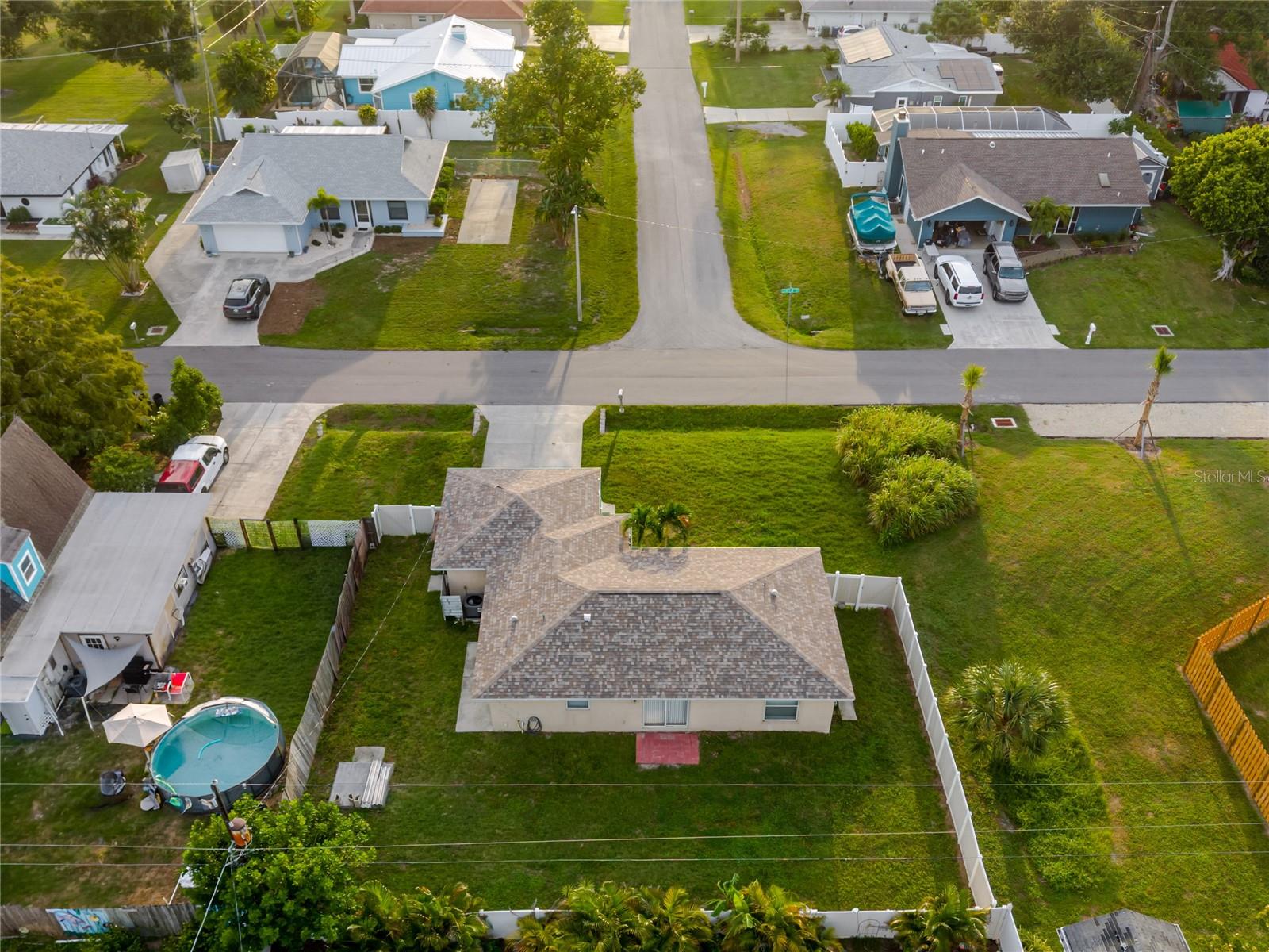 3147 LOBELIA RD — photo 32