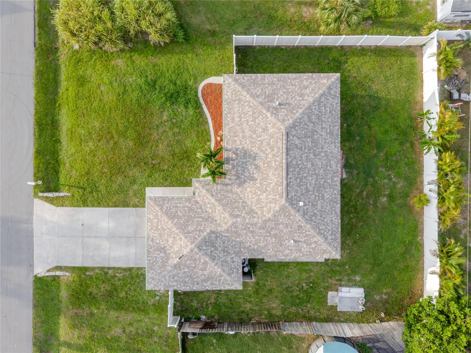 3147 LOBELIA RD — photo 4