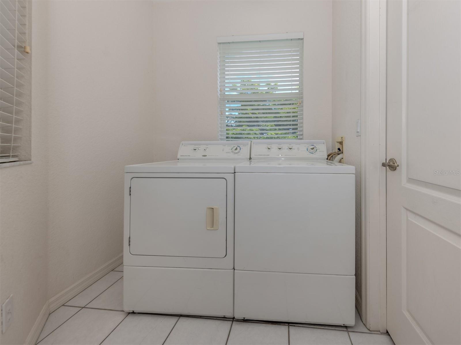 503 AUBURN LAKES CIR #503 — photo 21