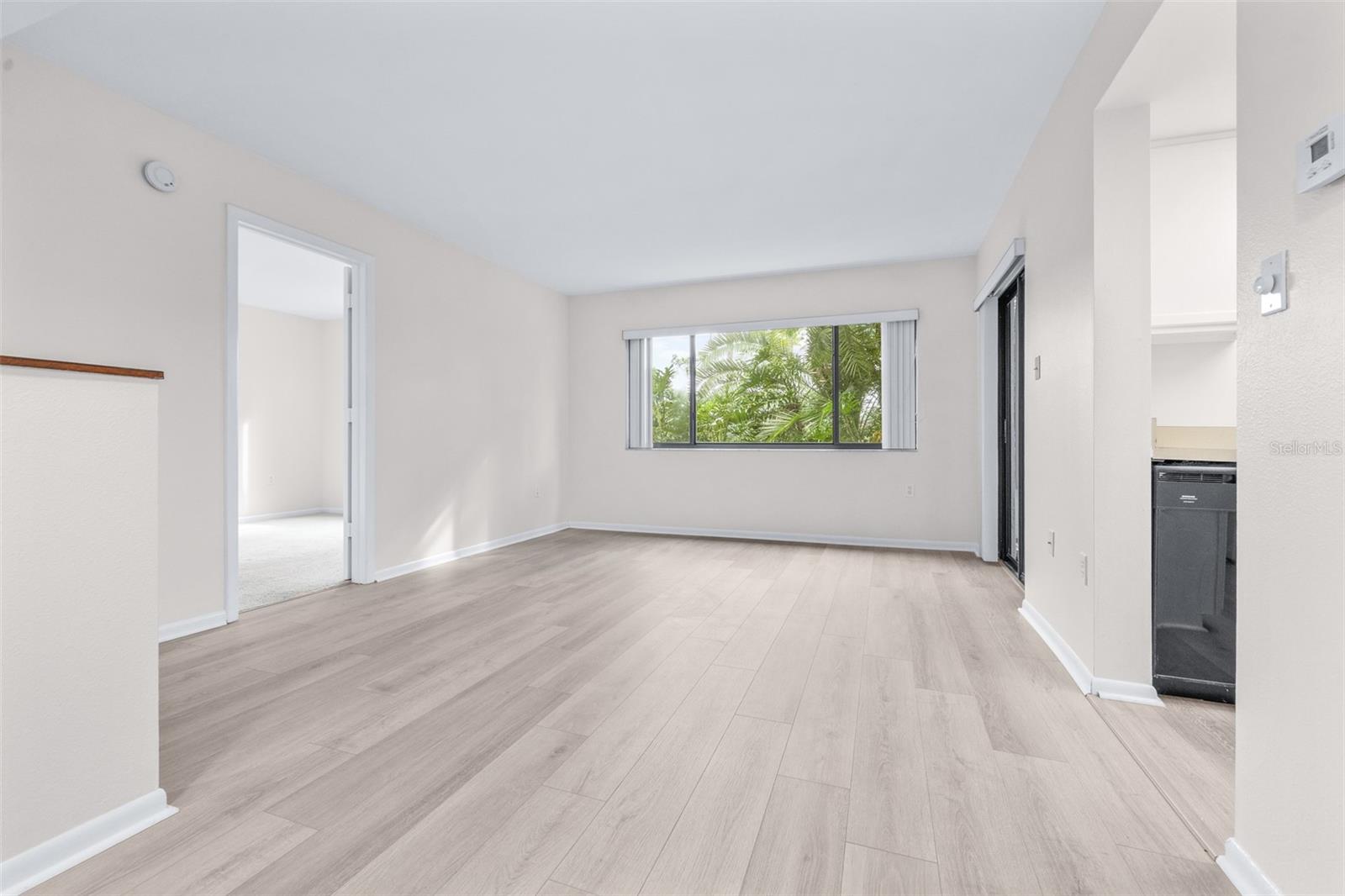 13602 S VILLAGE DR #1107 — photo 6