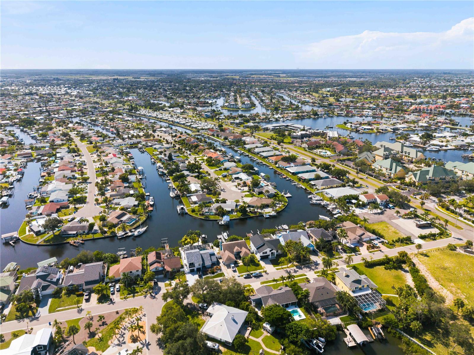 6511 DOLPHIN COVE DR — photo 43