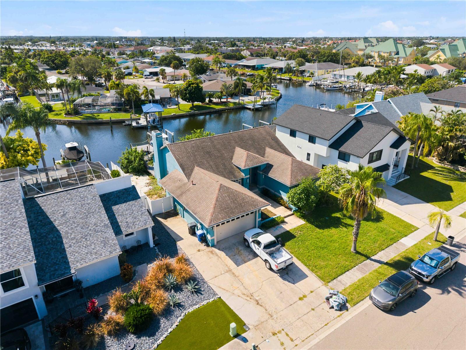 6511 DOLPHIN COVE DR — photo 40
