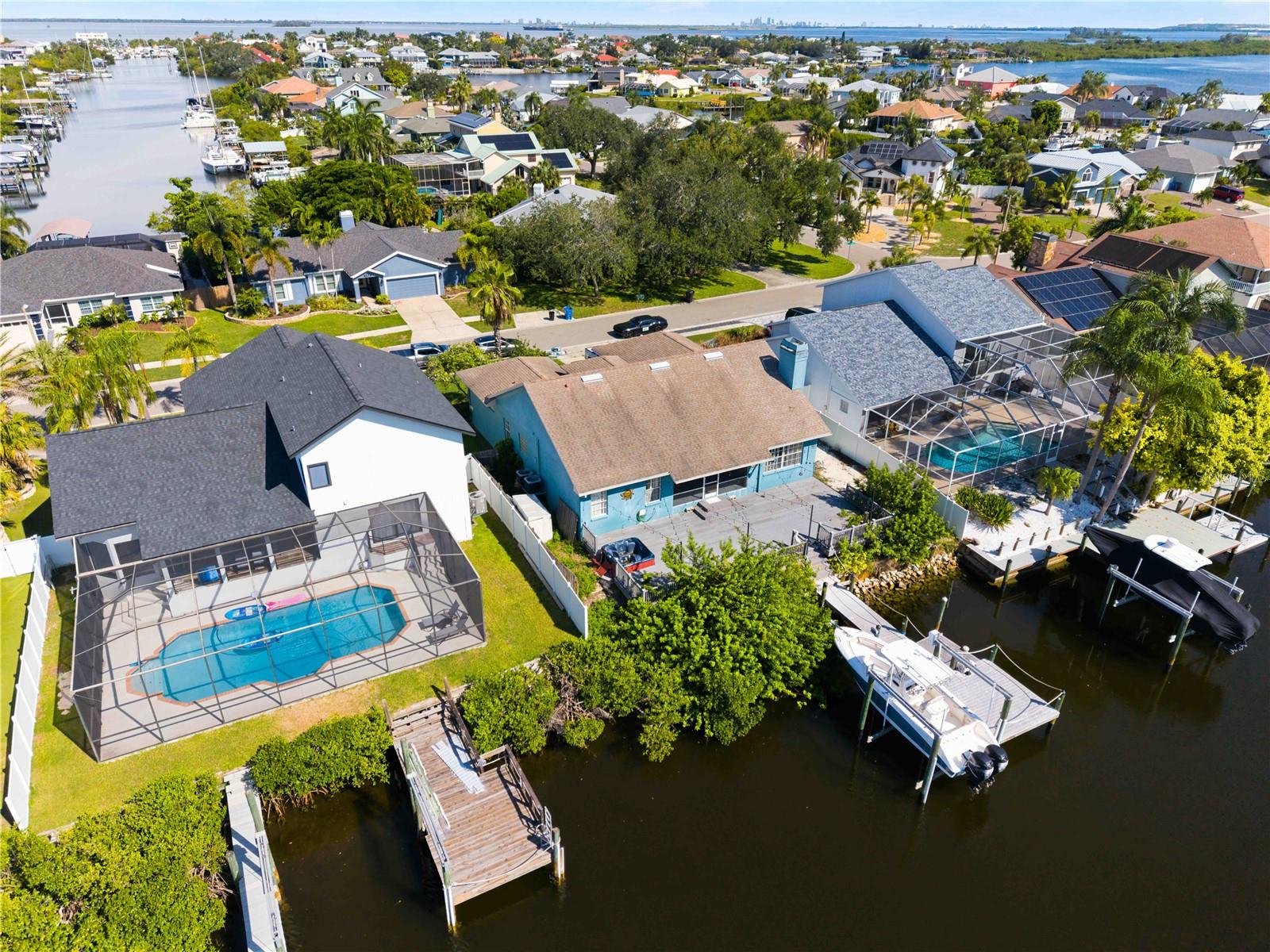 6511 DOLPHIN COVE DR — photo 39