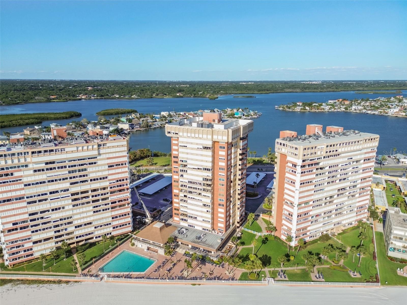 17900 GULF BLVD #15D — photo 2