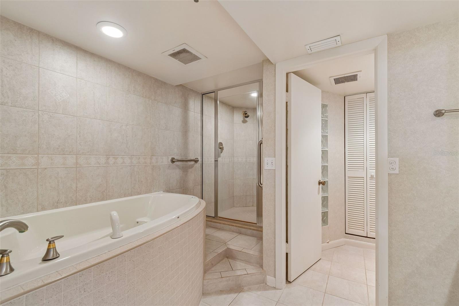 17900 GULF BLVD #15D — photo 23