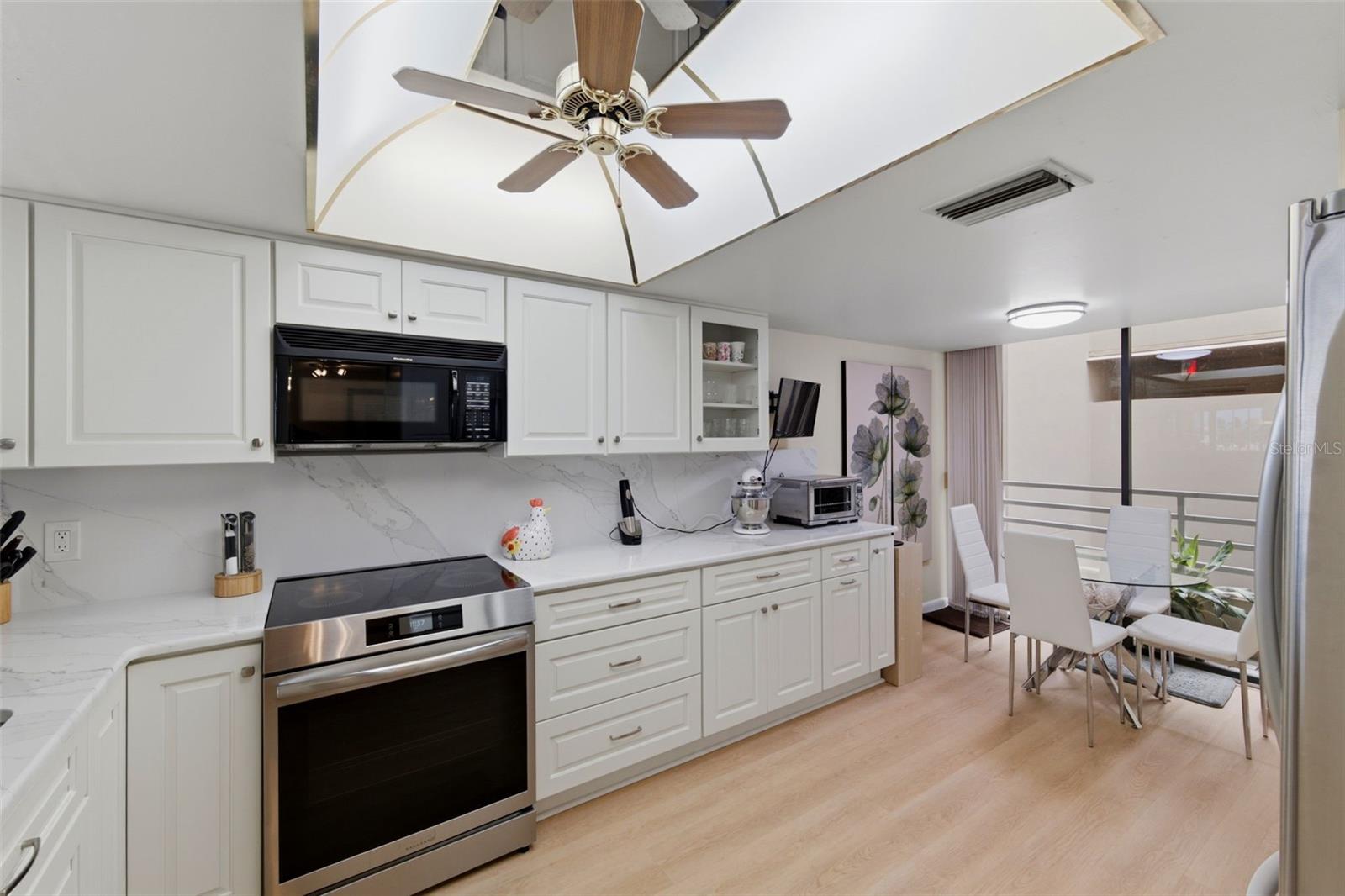 2775 KIPPS COLONY DR S #305 — photo 8